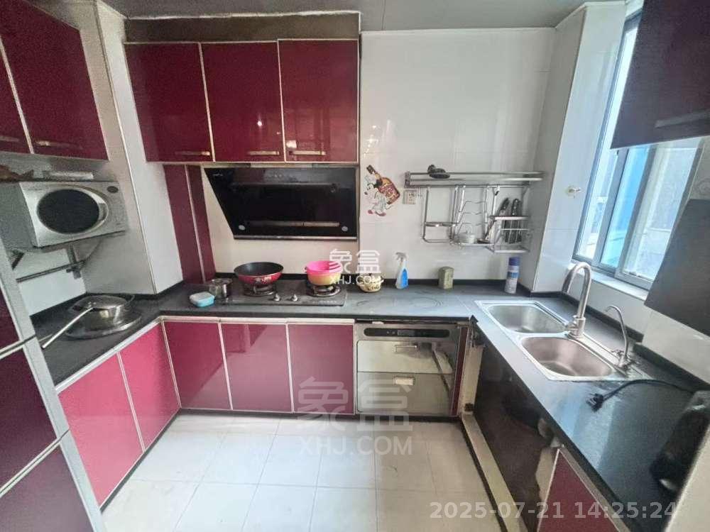 山水国际 3室2厅2卫 1800.0元/月 山水国际 3室2厅2卫 1800.0元/月室内图