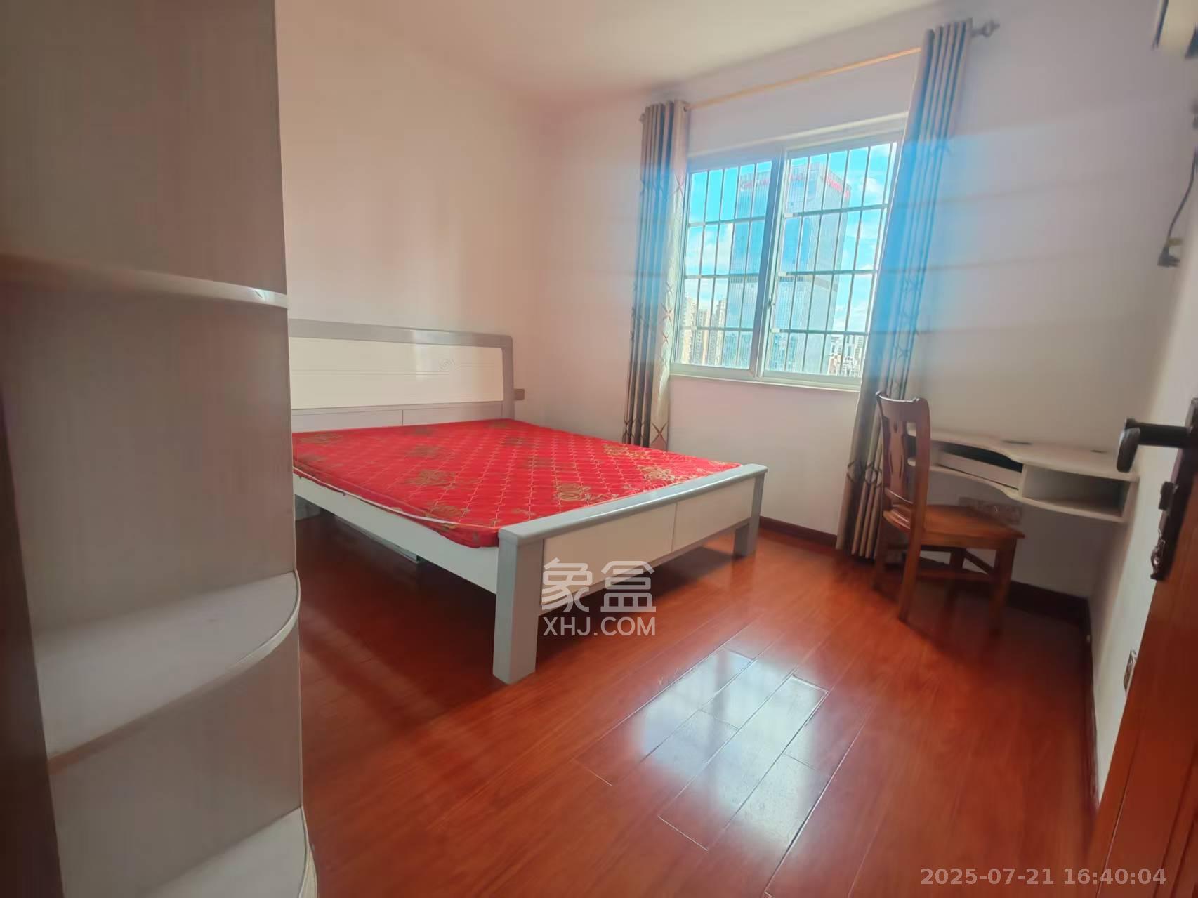 泊林晶城  4室2厅2卫    1700.0元/月 泊林晶城  4室2厅2卫    1700.0元/月室内图