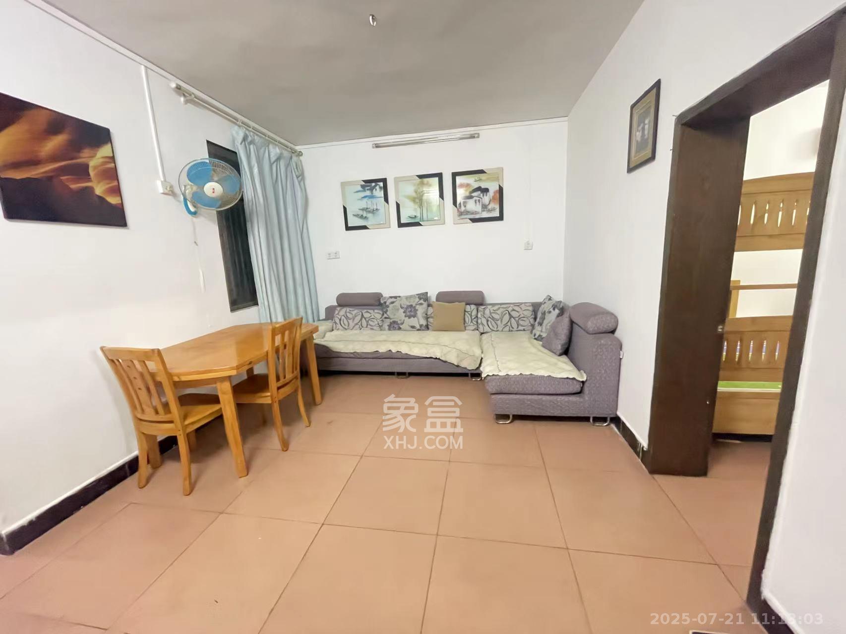 红旗区四片 2室1厅1卫 2000.0元/月 红旗区四片 2室1厅1卫 2000.0元/月室内图