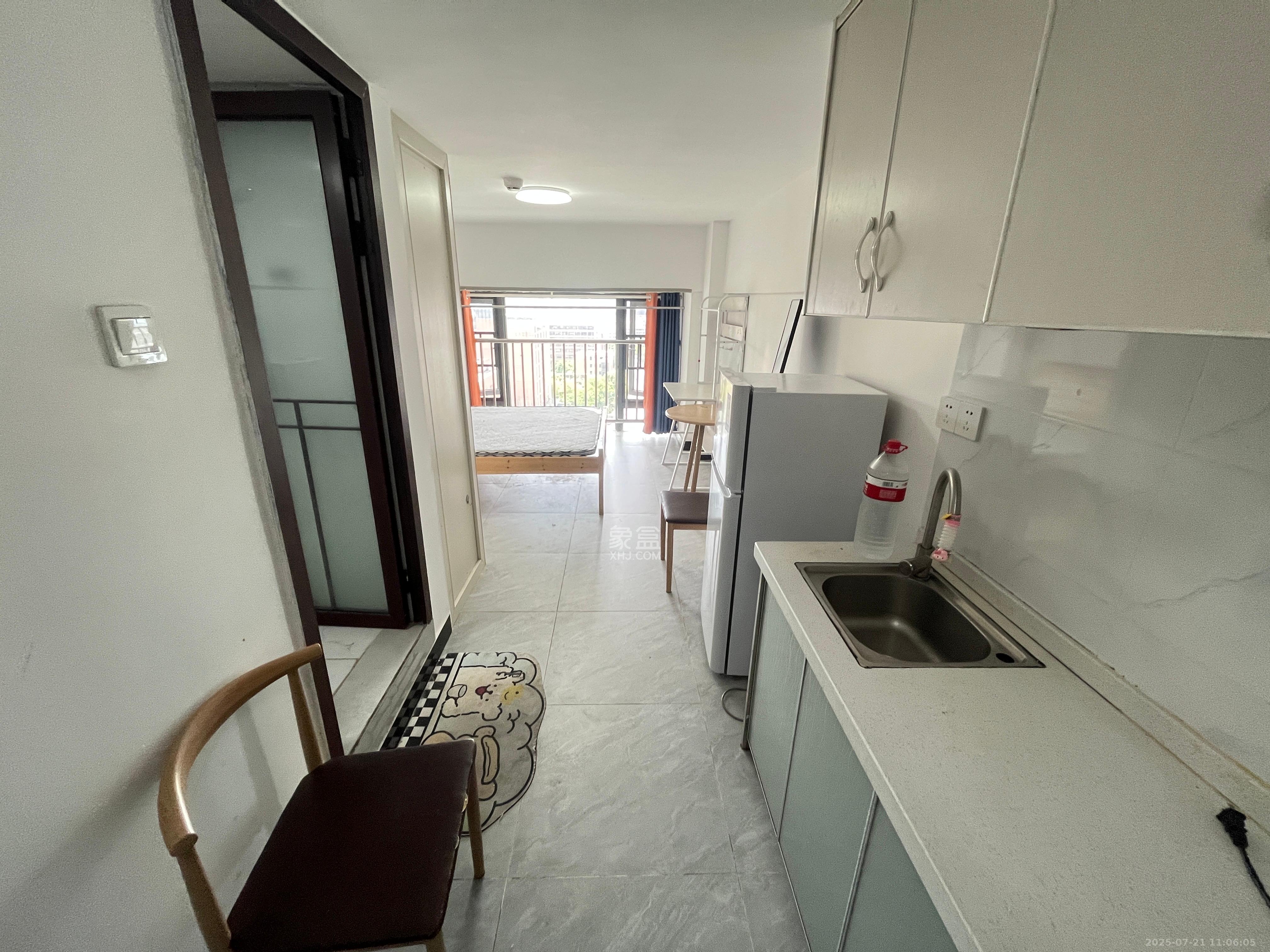 龙湖湘江星座(祺鑫星座公寓) 1室0厅0卫 1200.0元/月 龙湖湘江星座(祺鑫星座公寓) 1室0厅0卫 1200.0元/月室内图