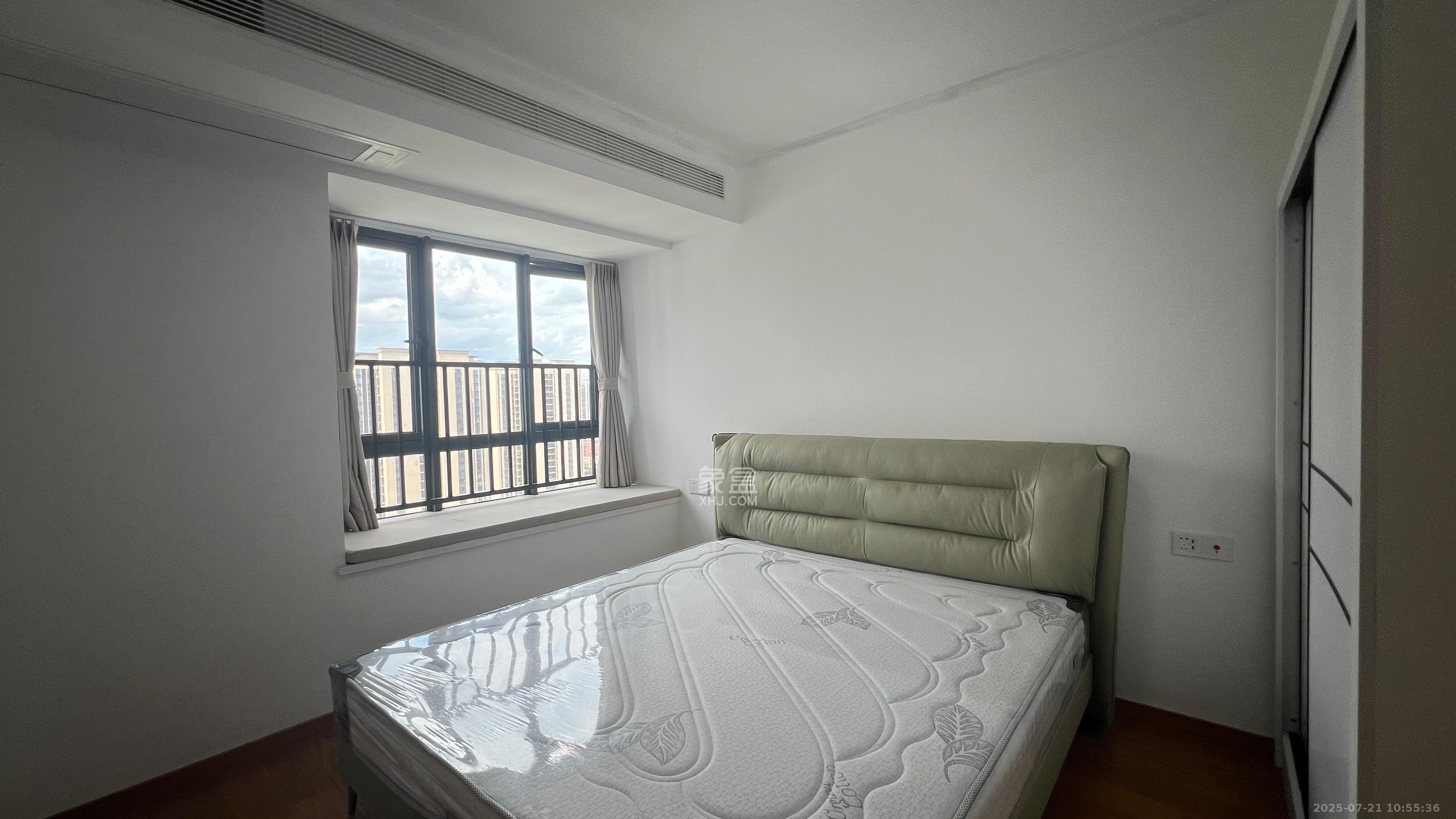 清控湖山雅居北区 4室2厅2卫 3200.0元/月 清控湖山雅居北区 4室2厅2卫 3200.0元/月室内图