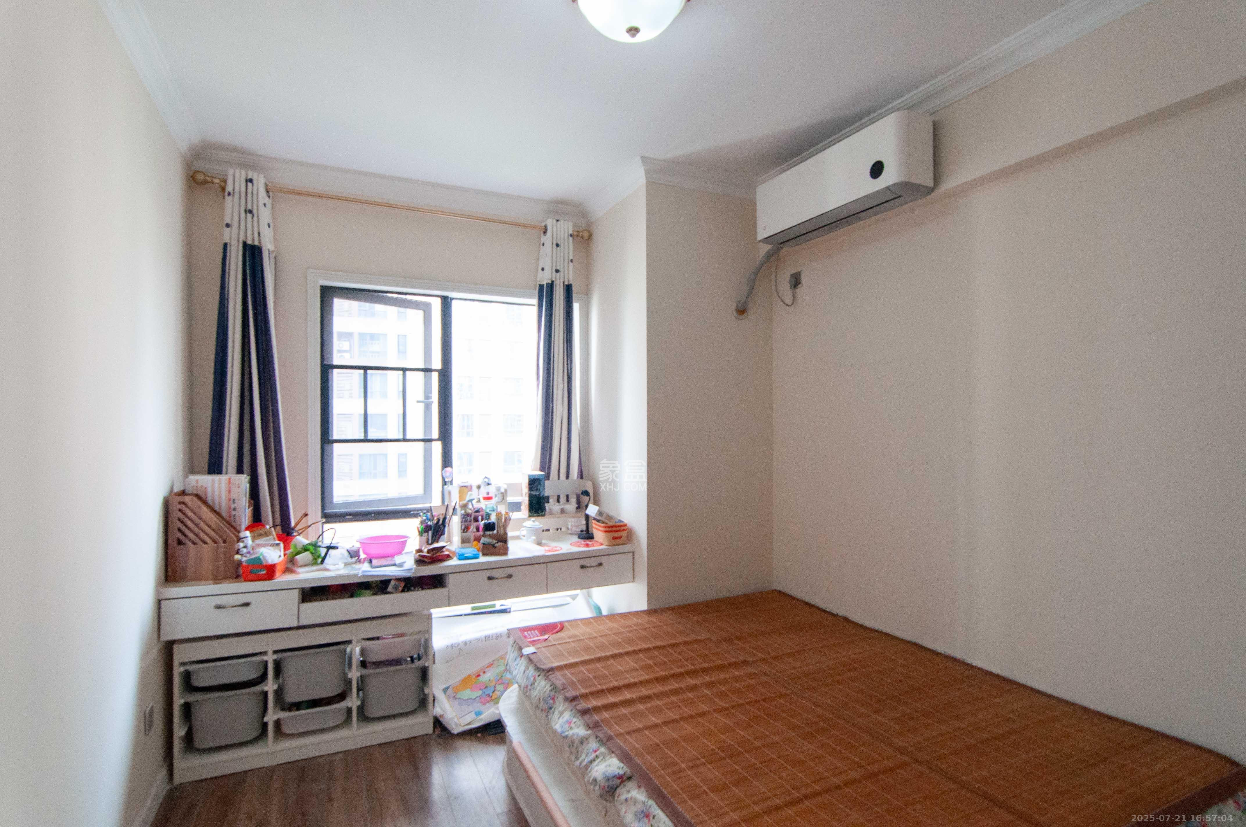 达美D6区 4室2厅2卫 135.0万 达美D6区 4室2厅2卫 135.0万其他