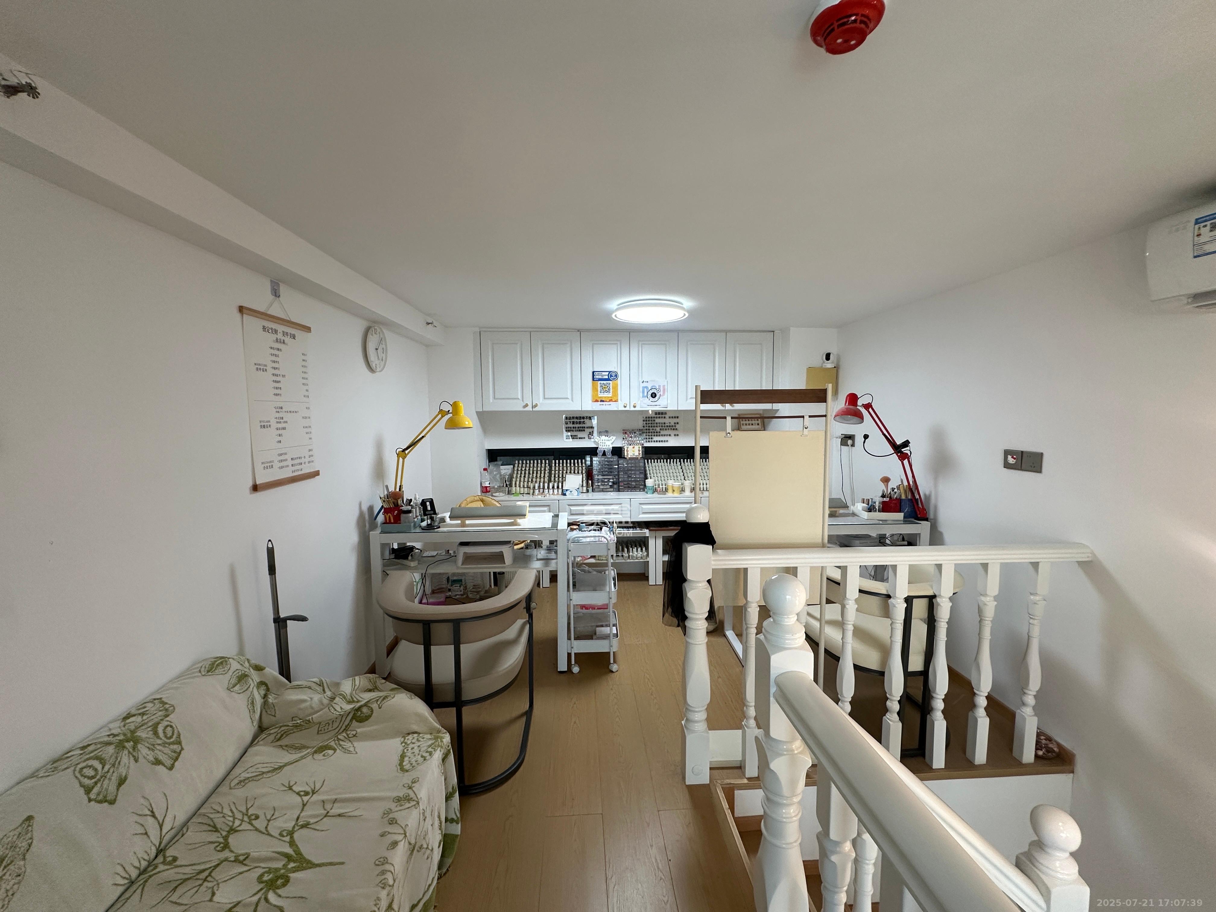 卓越伊景寓 1室0厅0卫 1800.0元/月 卓越伊景寓 1室0厅0卫 1800.0元/月室内图