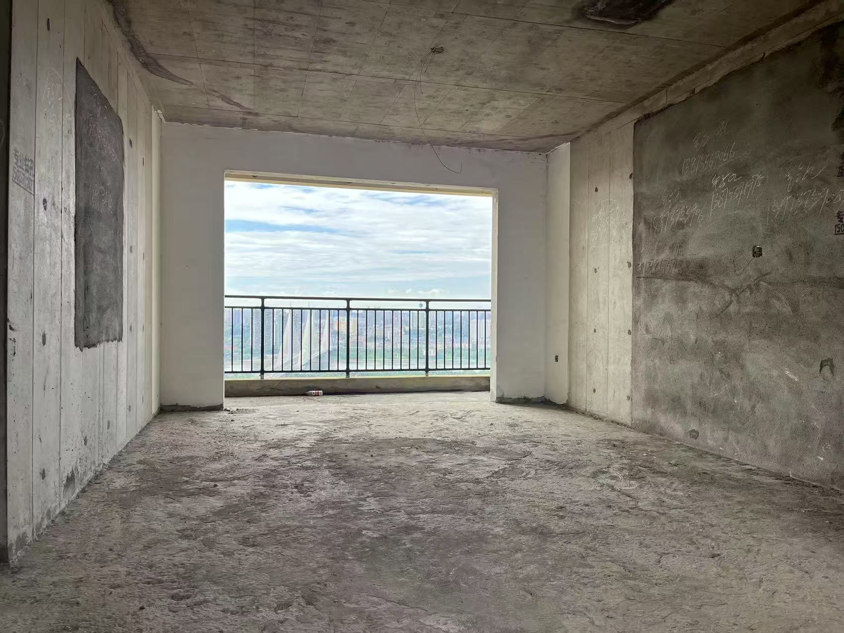 领仕汇 4室2厅2卫 85.0万 领仕汇 4室2厅2卫 85.0万室内图