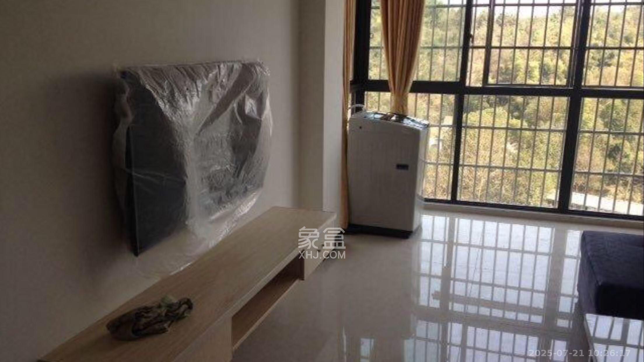 山水新城 2室2厅1卫 1800.0元/月 山水新城 2室2厅1卫 1800.0元/月室内图