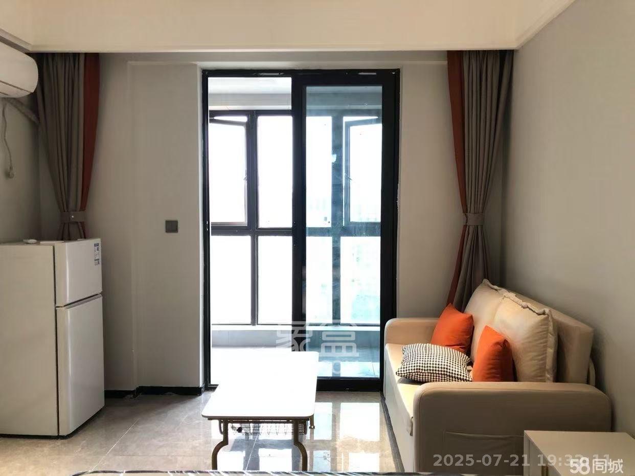 明昇壹城(明昇时代广场)二期 1室1厅1卫 1700.0元/月 明昇壹城(明昇时代广场)二期 1室1厅1卫 1700.0元/月室内图