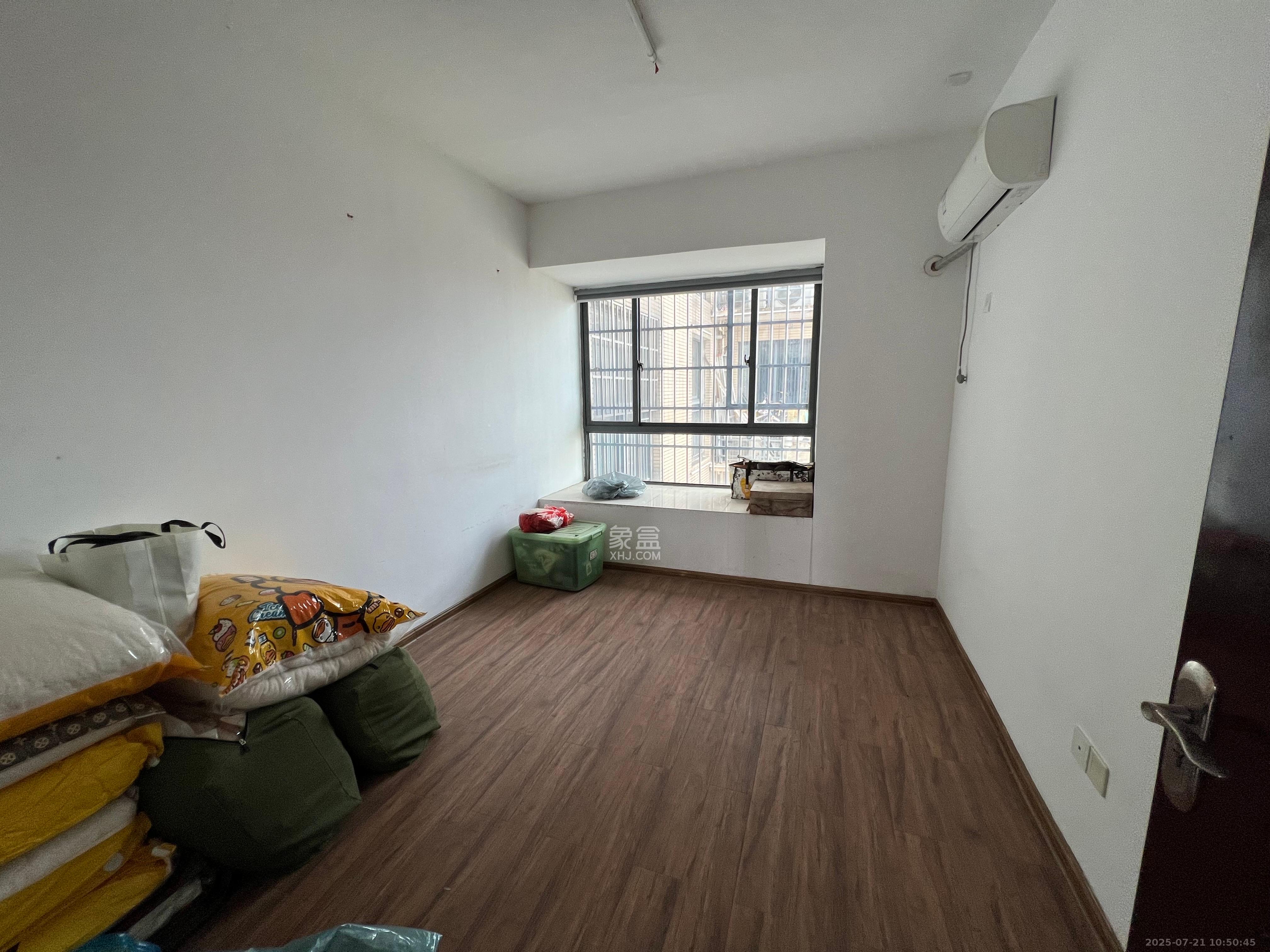 东方芙蓉 3室0厅0卫 2800.0元/月 东方芙蓉 3室0厅0卫 2800.0元/月室内图