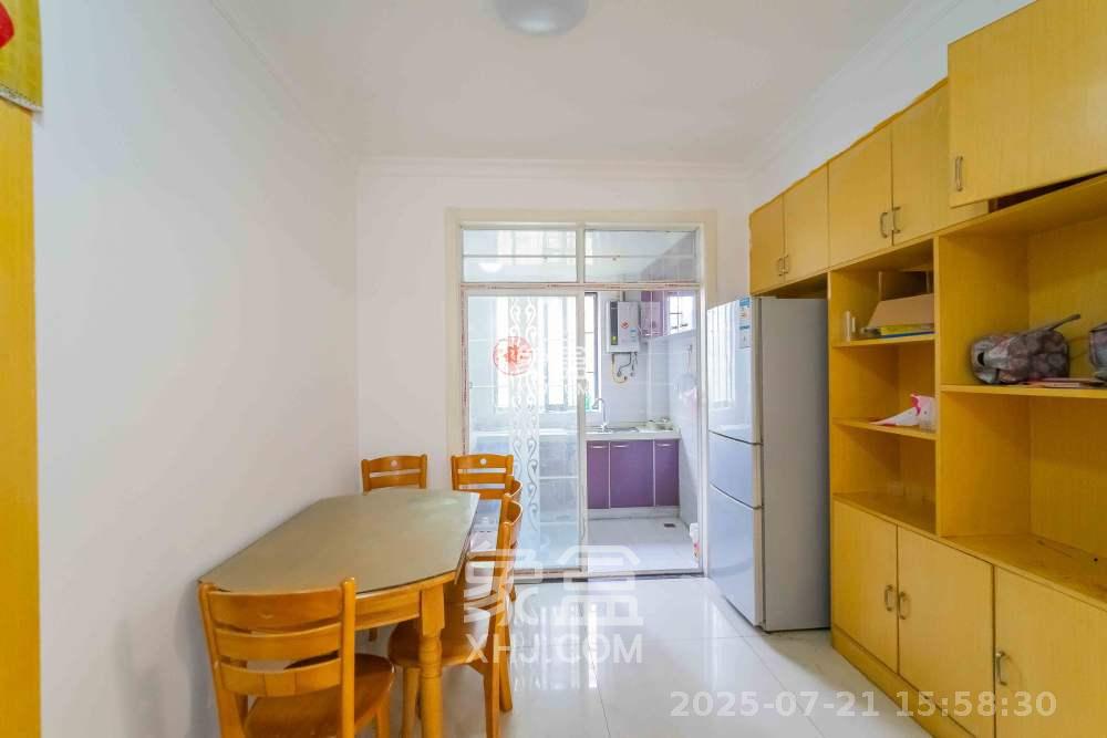 优山美地  4室2厅2卫    2500.0元/月室内图