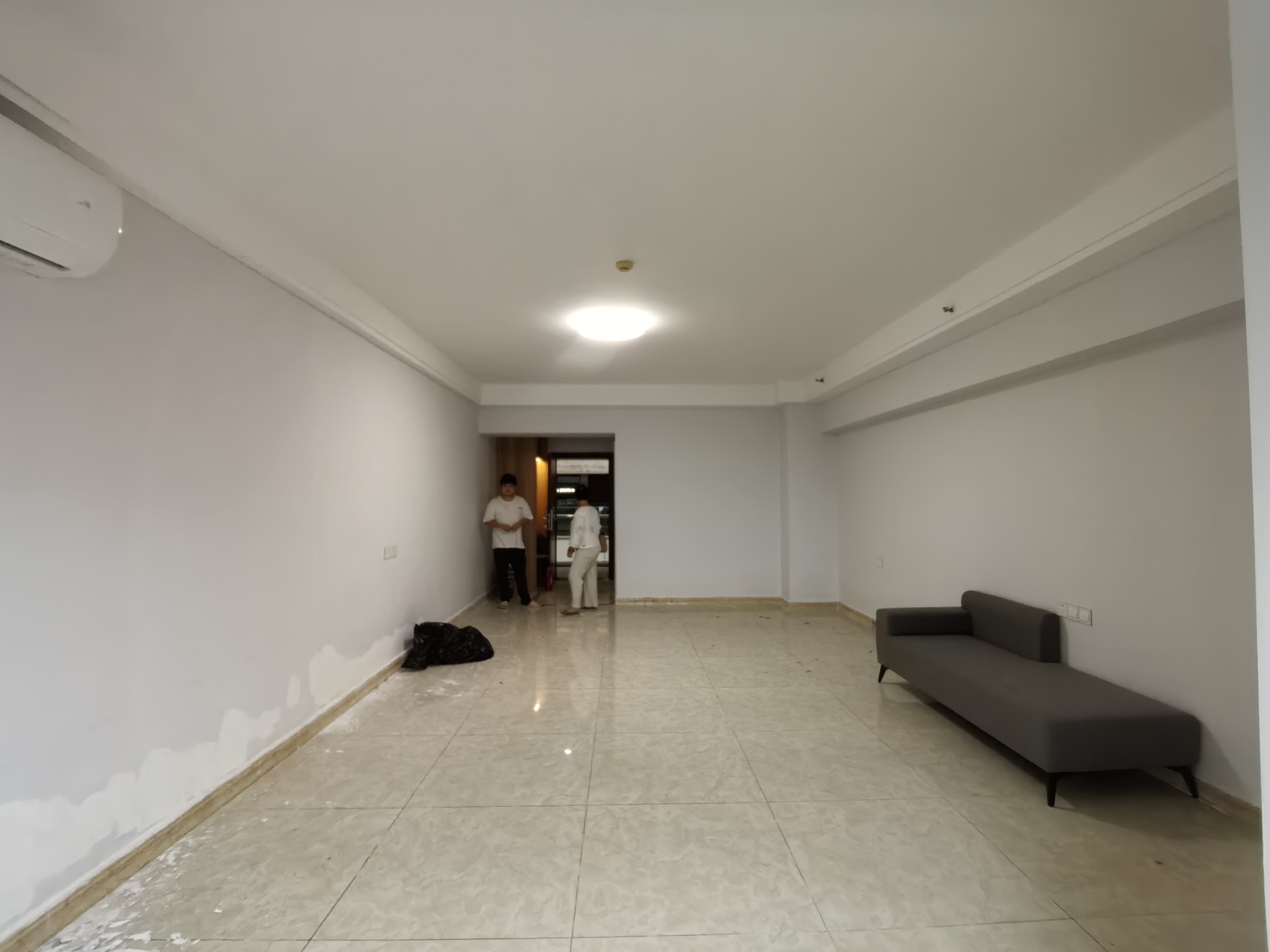 望海国际广场 1室0厅0卫 2500.0元/月 望海国际广场 1室0厅0卫 2500.0元/月室内图