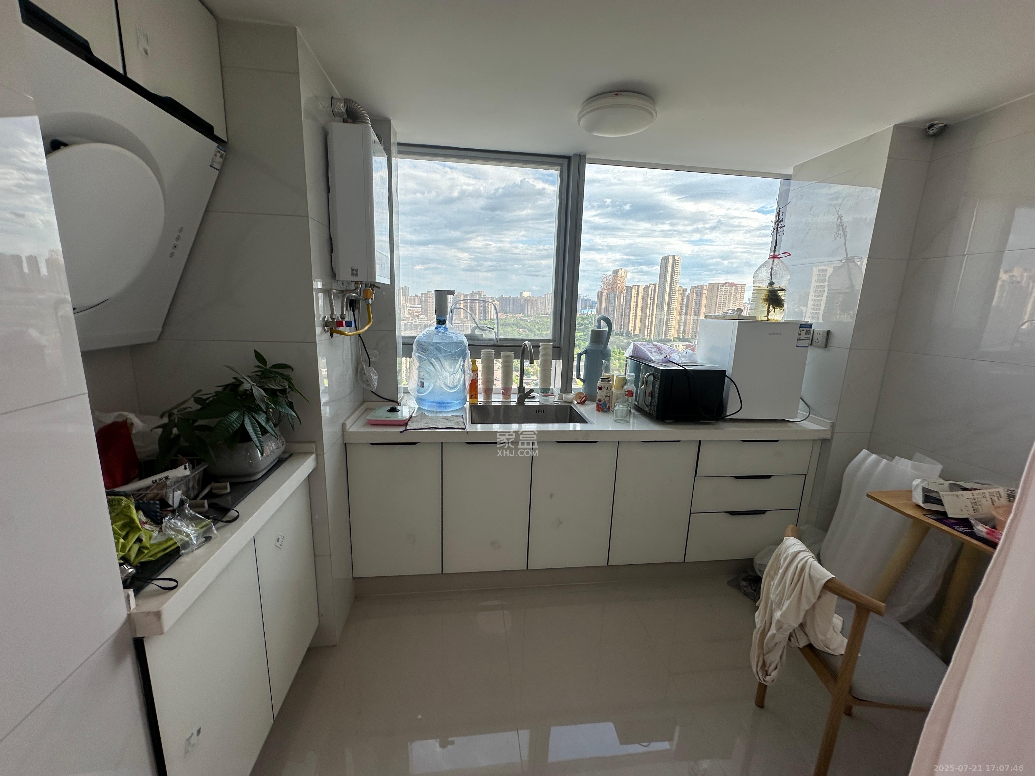 卓越伊景寓 1室0厅0卫 1800.0元/月 卓越伊景寓 1室0厅0卫 1800.0元/月室内图