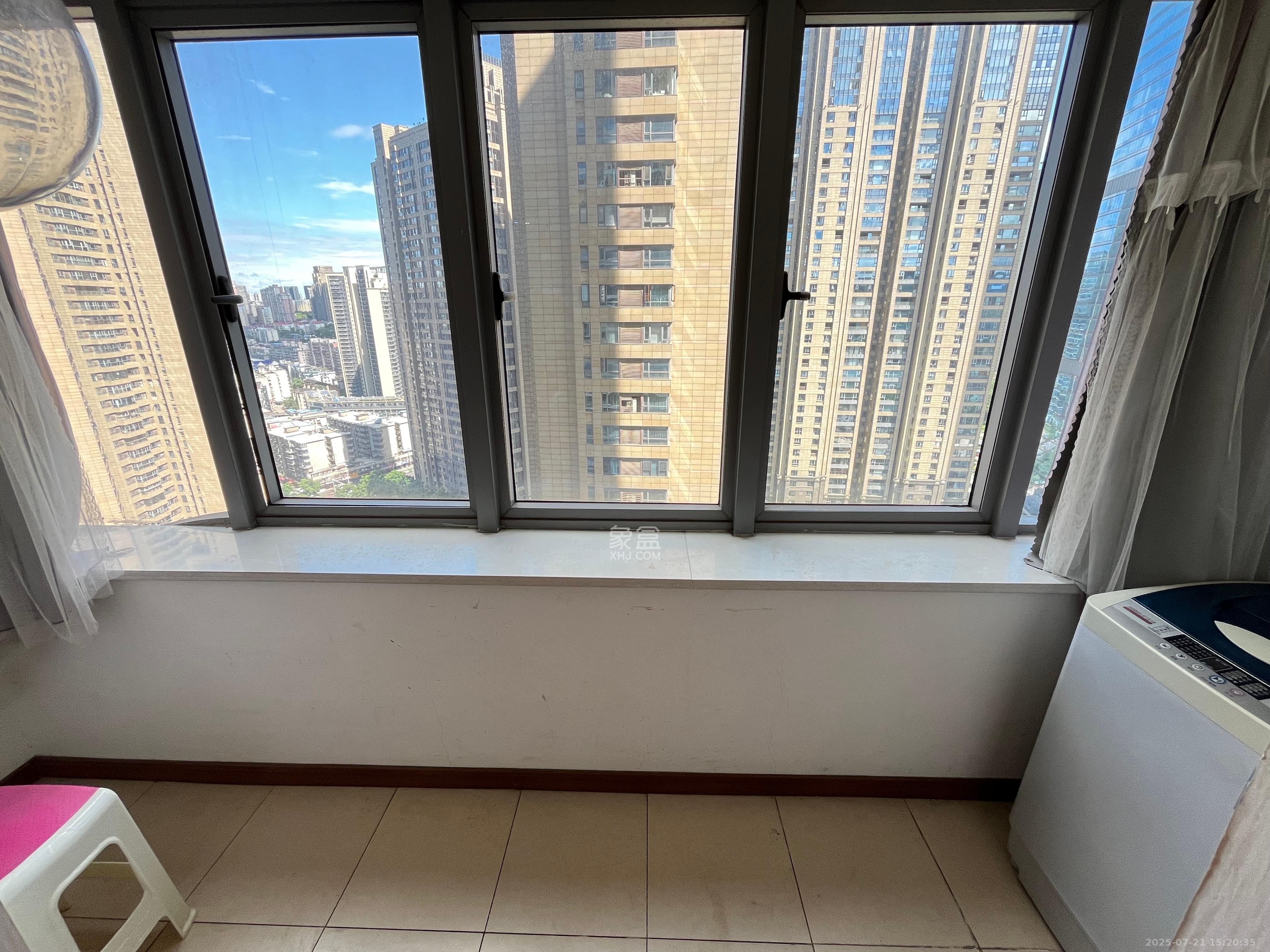 保利国际广场  1室1厅1卫    2000.0元/月 保利国际广场  1室1厅1卫    2000.0元/月室内图