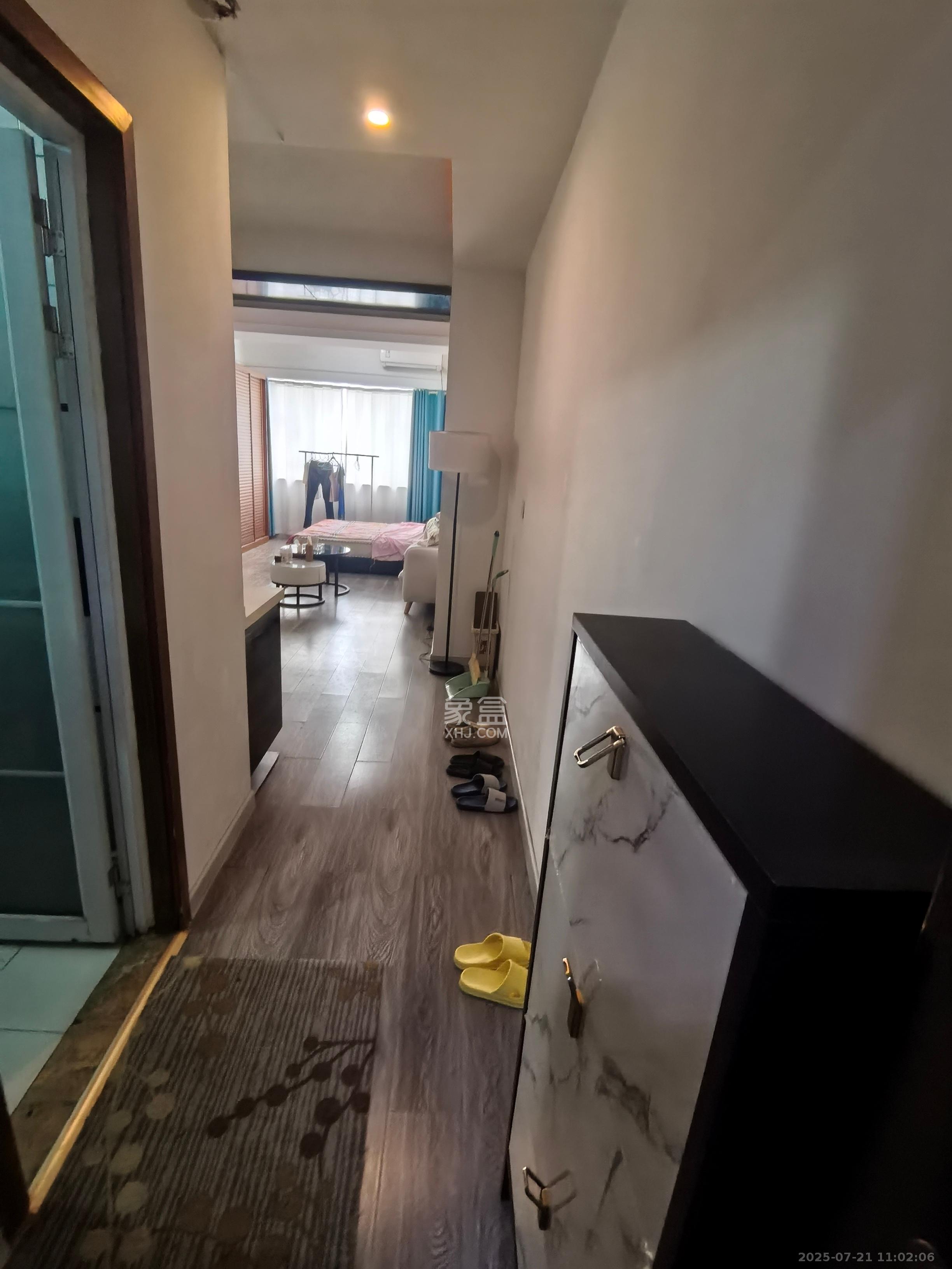 昊天大厦 1室0厅1卫 2000.0元/月 昊天大厦 1室0厅1卫 2000.0元/月室内图