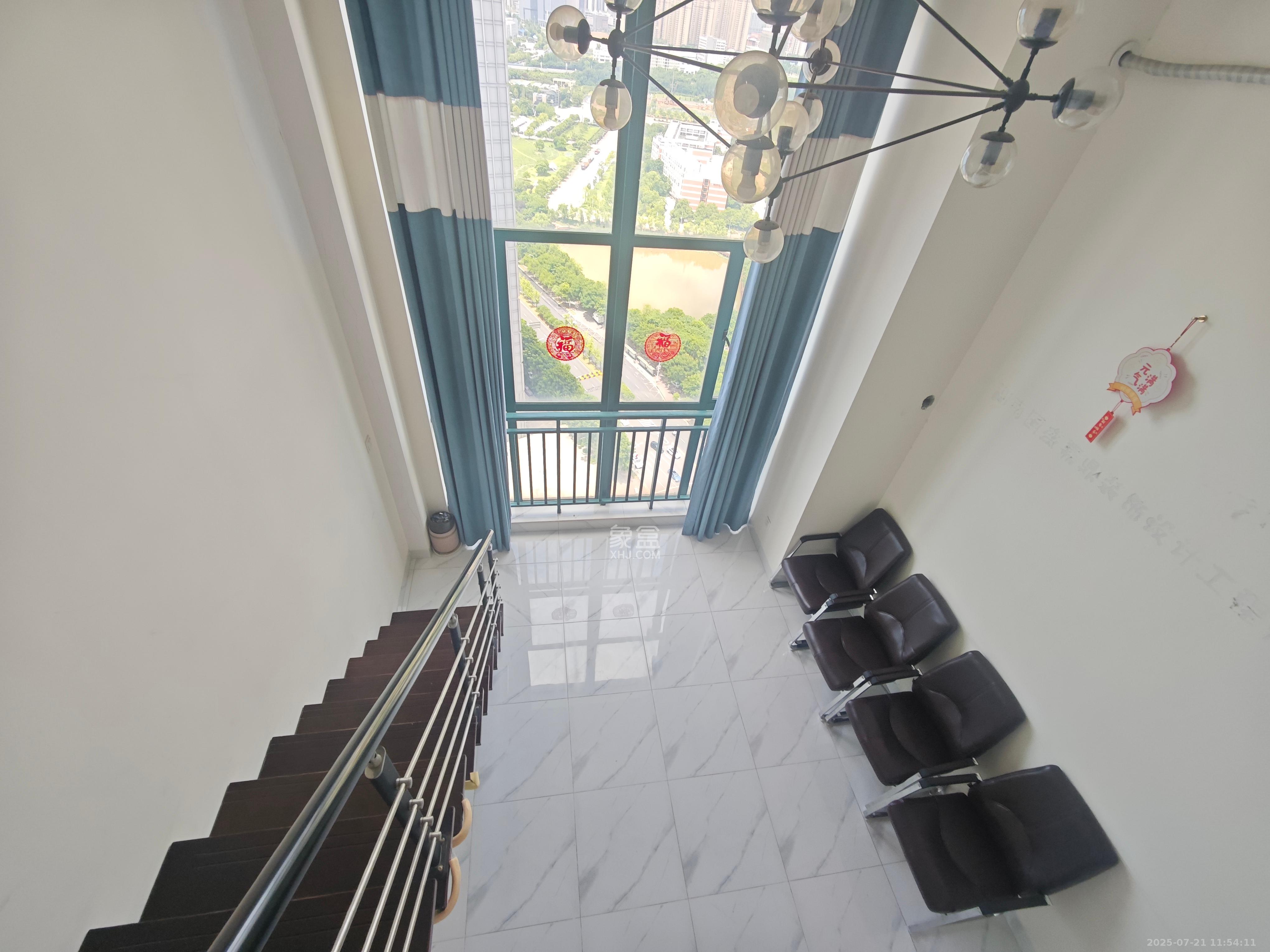 洋湖时代 1室1厅1卫 1300.0元/月 洋湖时代 1室1厅1卫 1300.0元/月室内图