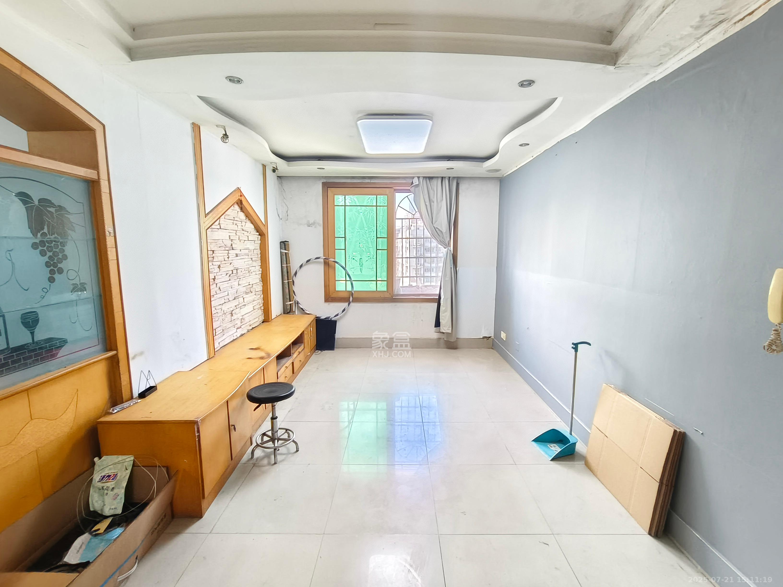 南门口晏家塘社区  2室2厅1卫   1800.00元/月