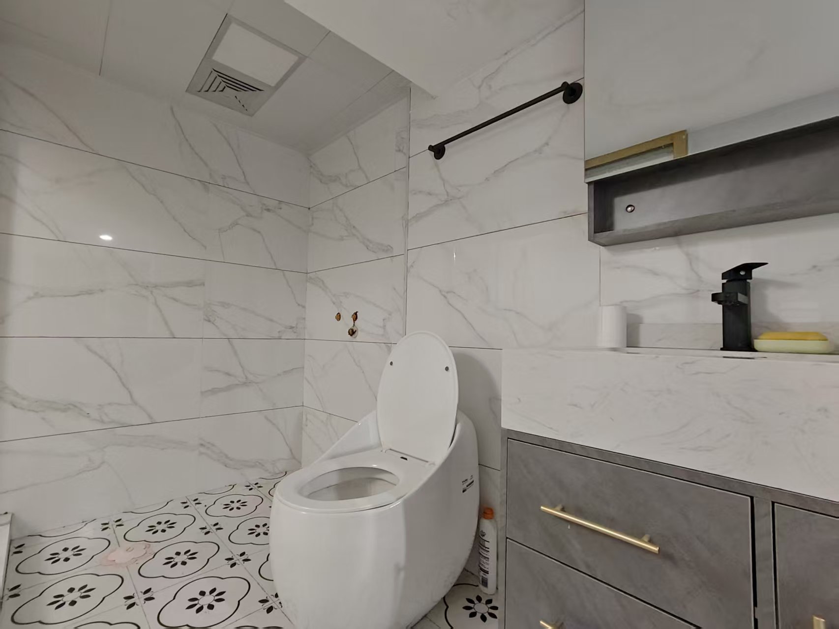 梓山豪苑 3室2厅2卫 1800.0元/月 梓山豪苑 3室2厅2卫 1800.0元/月小区图