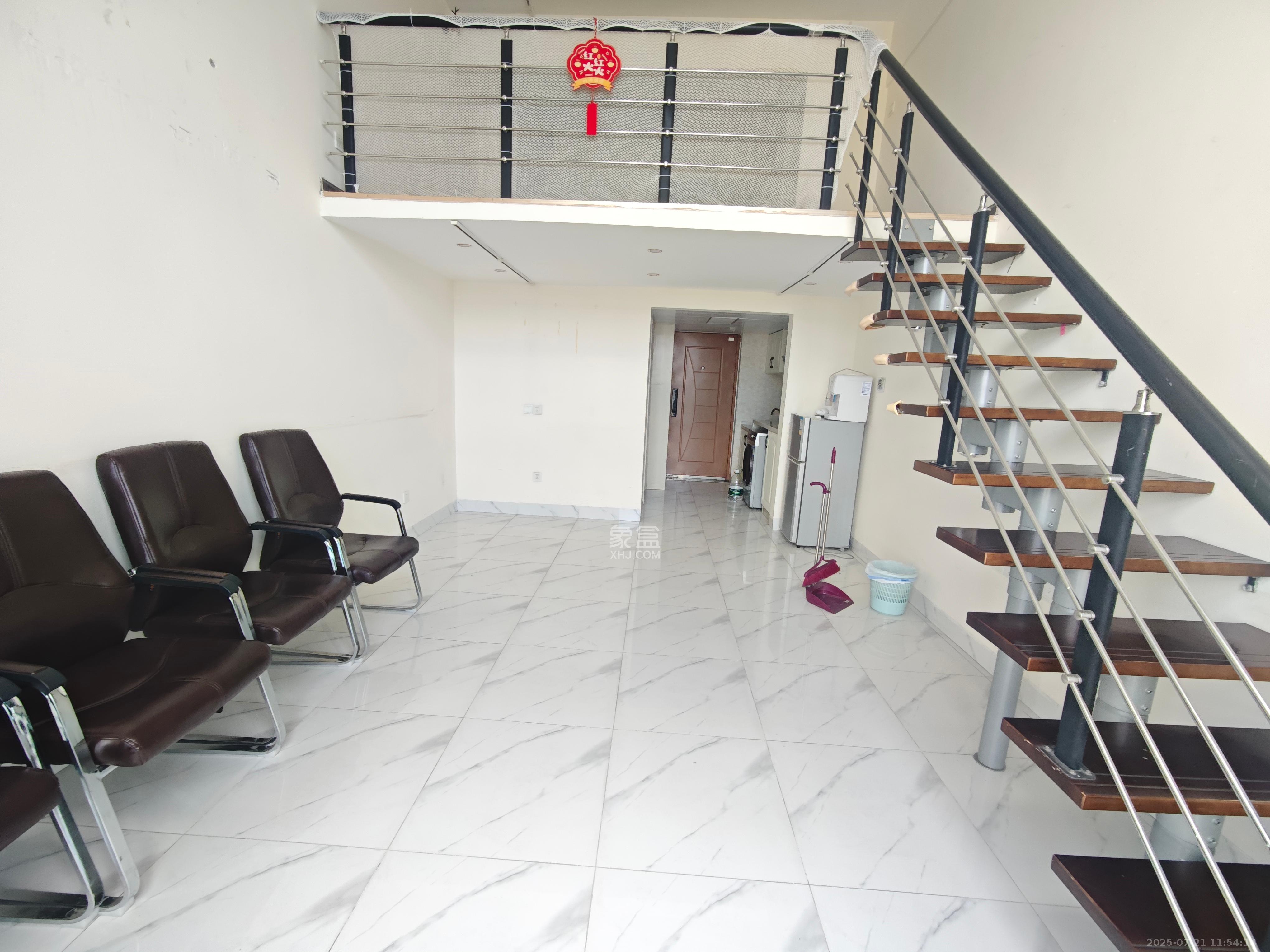 洋湖时代 1室1厅1卫 1300.0元/月 洋湖时代 1室1厅1卫 1300.0元/月室内图