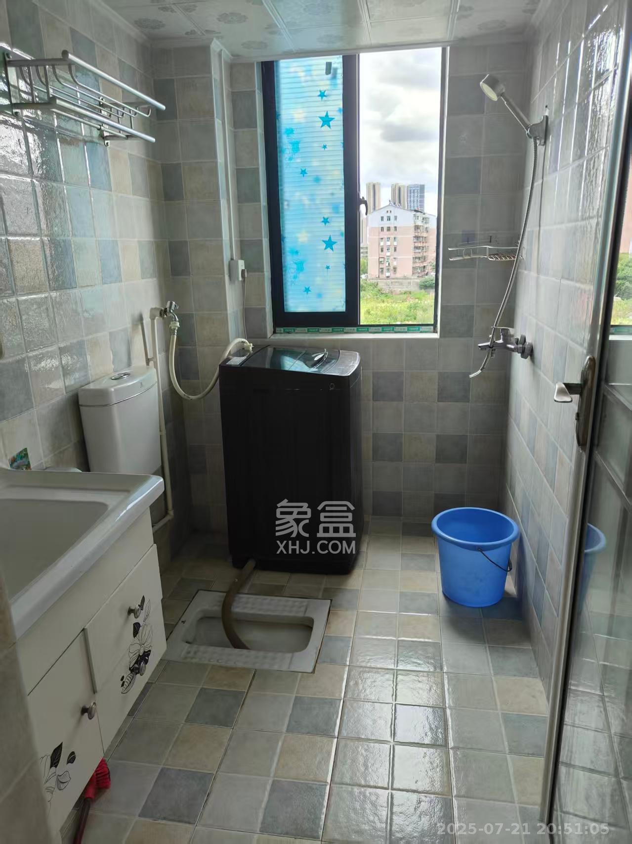 阿普阿布  3室2厅1卫   2600.00元/月室内图