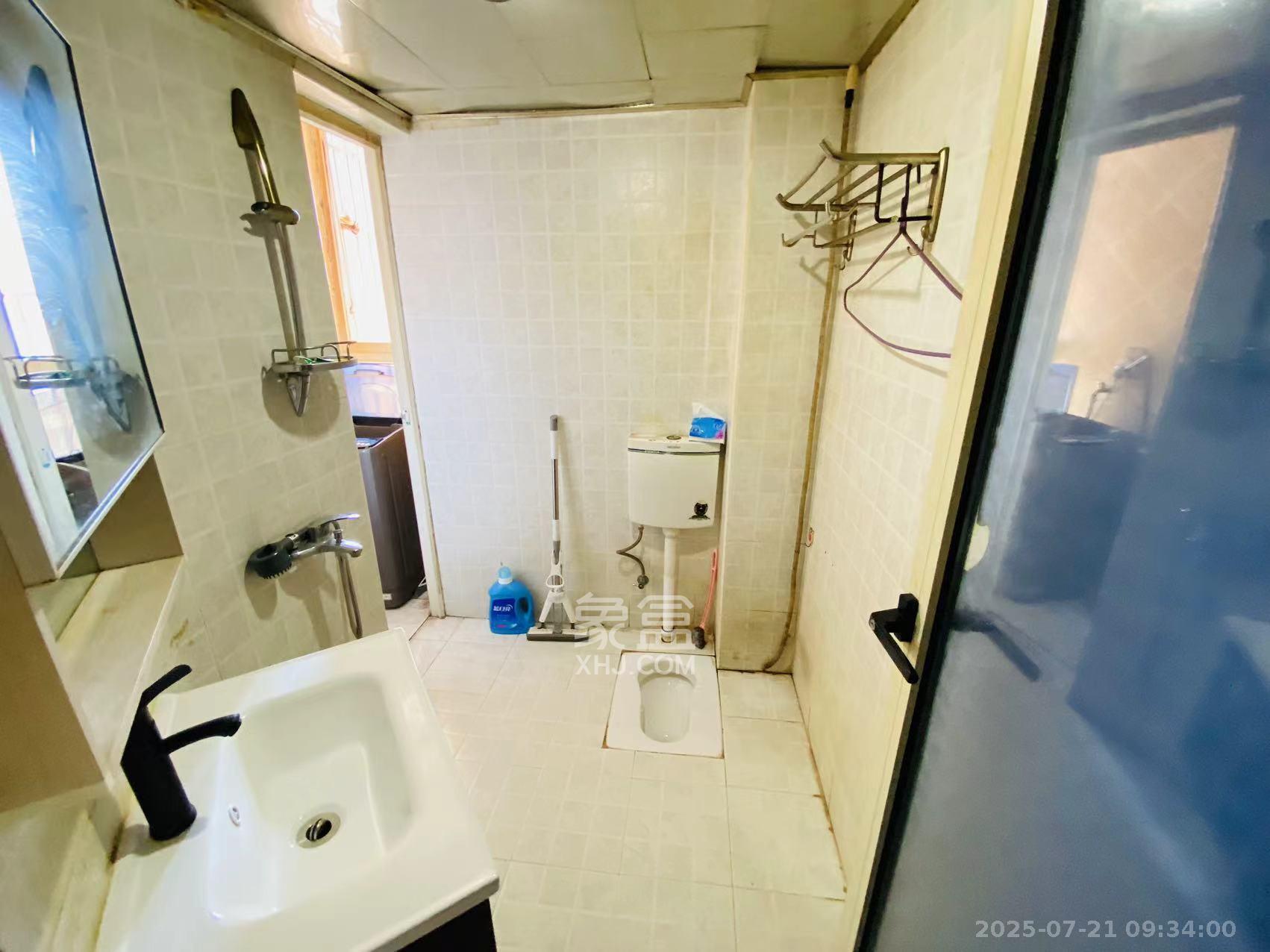 白沙晶城 1室1厅1卫 1900.0元/月 白沙晶城 1室1厅1卫 1900.0元/月室内图