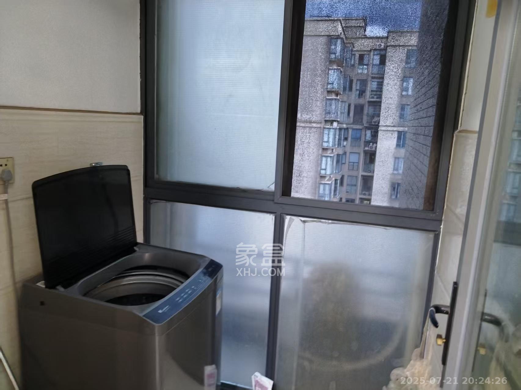 鑫远熙山  2室2厅1卫    2300.0元/月 鑫远熙山  2室2厅1卫    2300.0元/月室内图