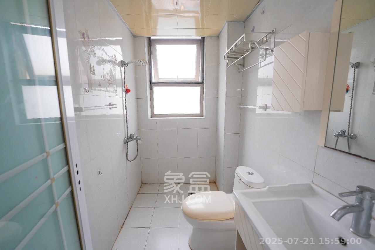 怡海星城 3室2厅1卫 1600.0元/月 怡海星城 3室2厅1卫 1600.0元/月室内图