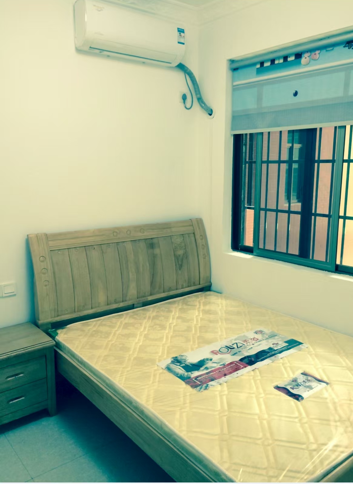 振发二里12号 2室1厅1卫 1400.0元/月 振发二里12号 2室1厅1卫 1400.0元/月室内图