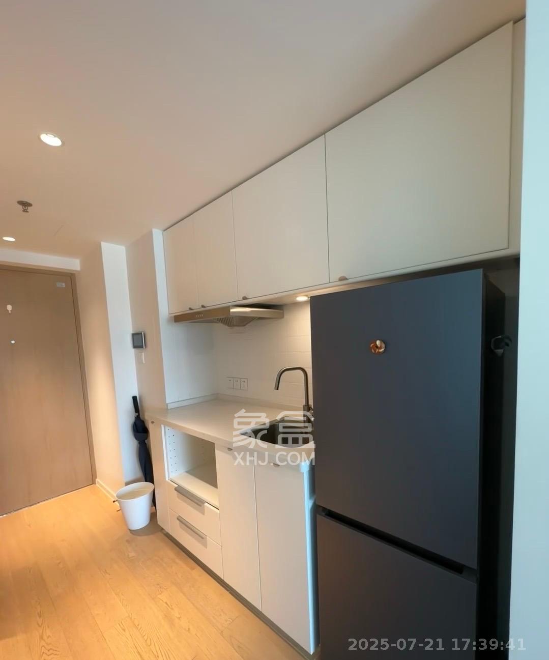 荟聚之光 1室1厅1卫 2100.0元/月 荟聚之光 1室1厅1卫 2100.0元/月室内图