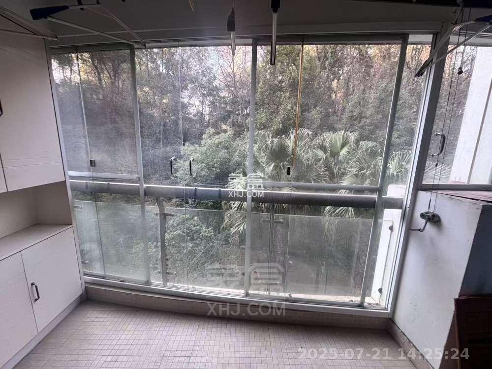 山水国际 3室2厅2卫 1800.0元/月 山水国际 3室2厅2卫 1800.0元/月室内图