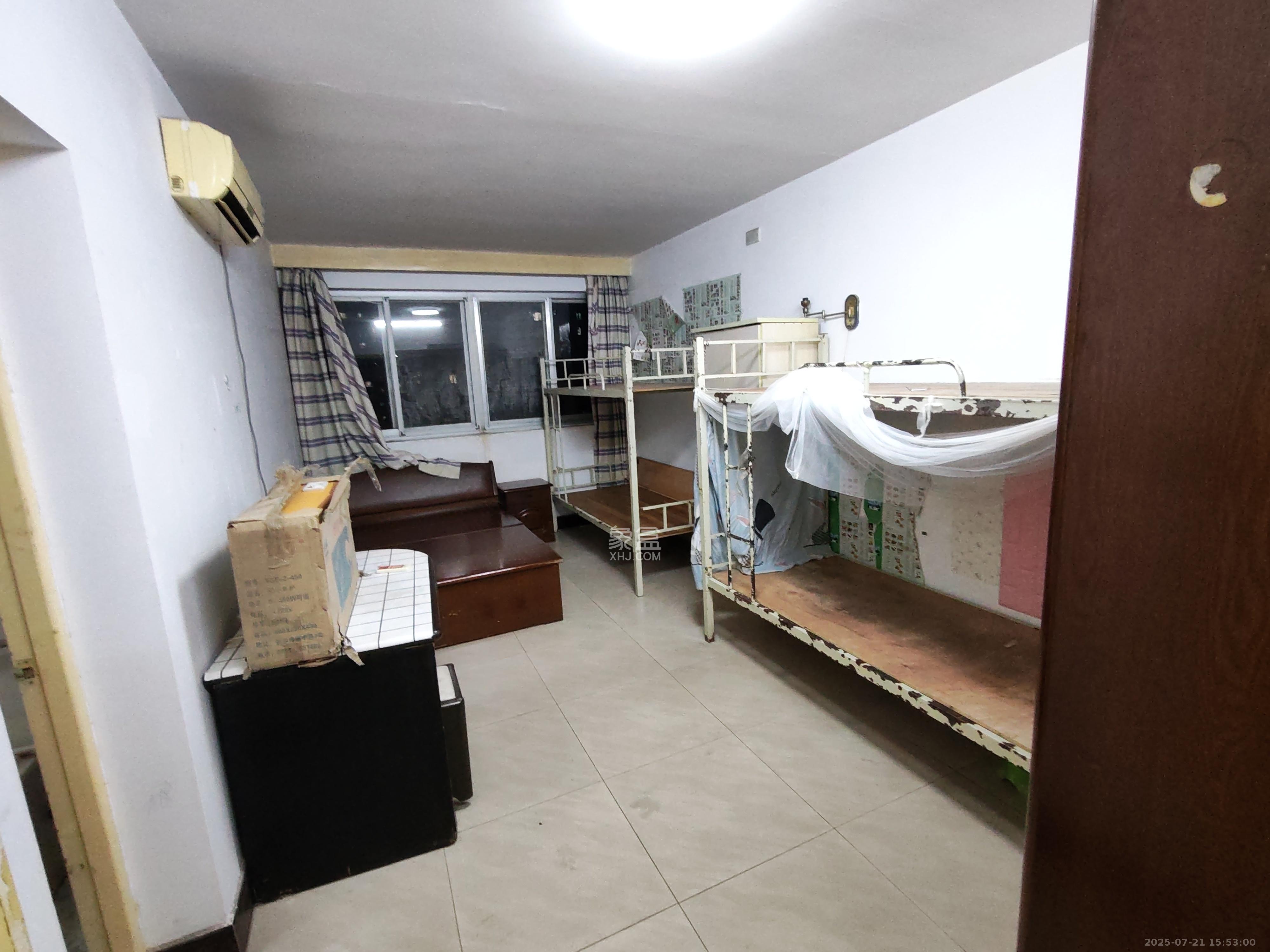 轻苑小区 3室2厅2卫 1600.0元/月 轻苑小区 3室2厅2卫 1600.0元/月室内图