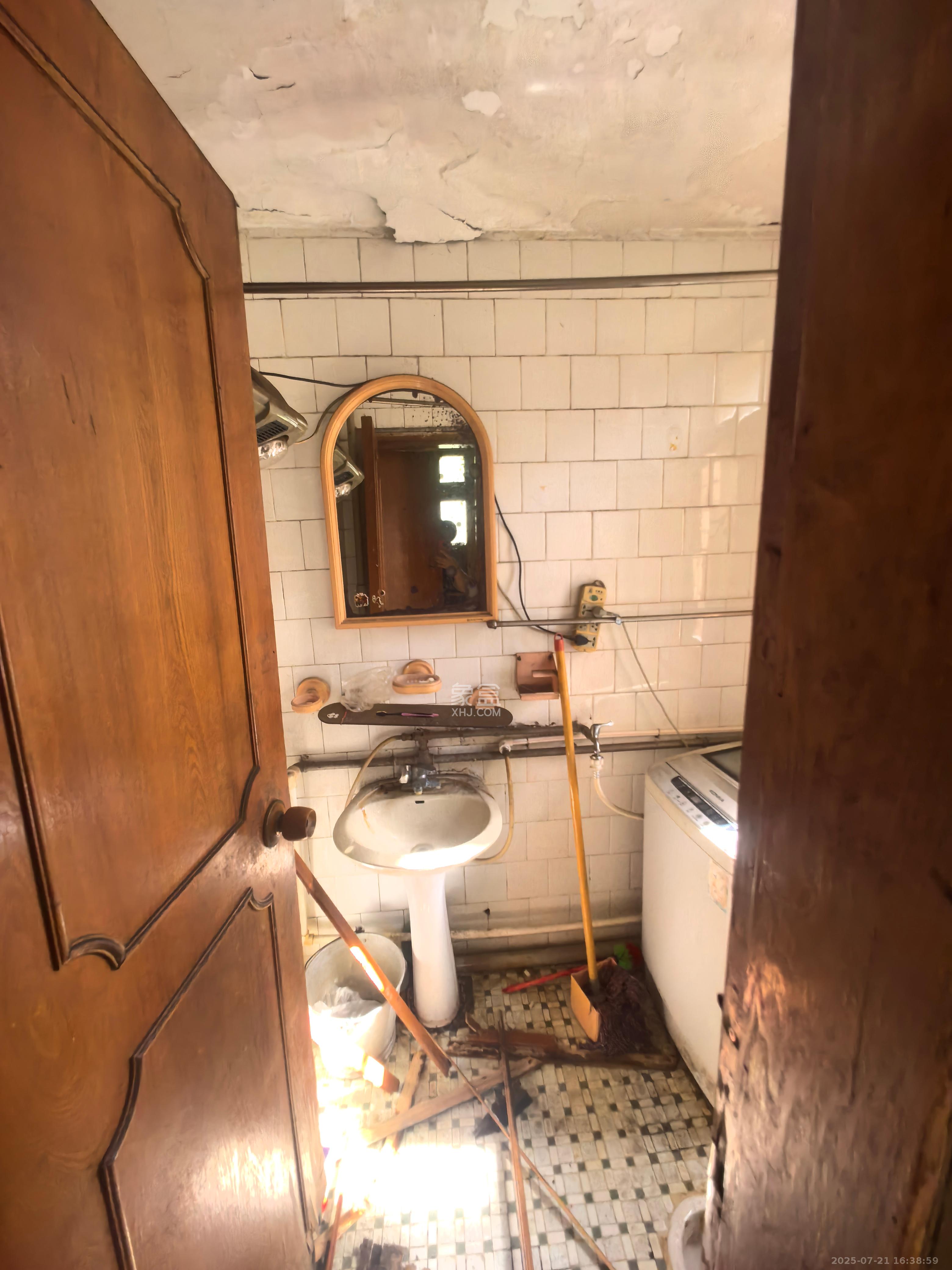 曾家湾13号生活区（友谊集团公司宿舍）  2室1厅1卫    1500.0元/月室内图