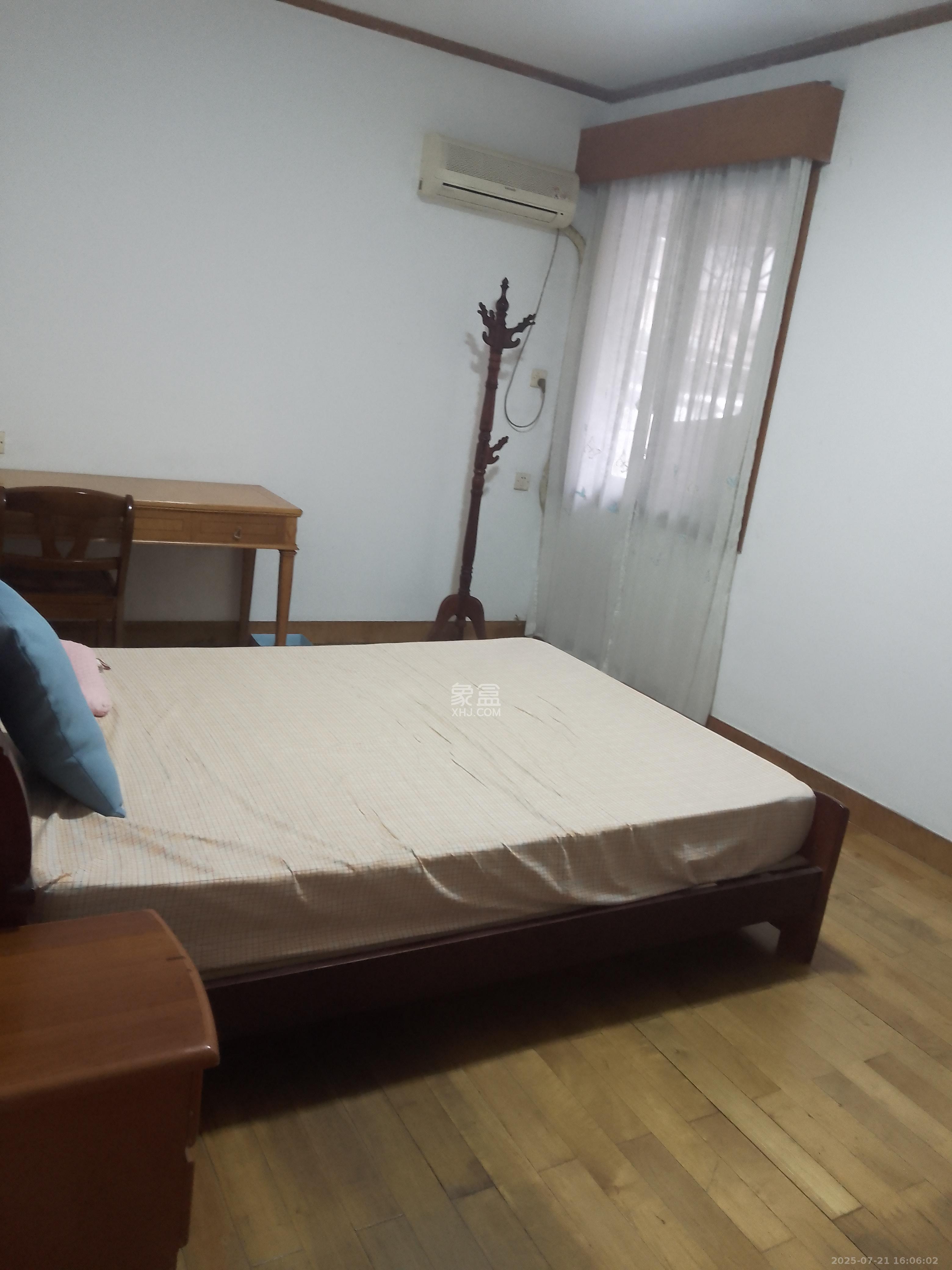 湖南第六工程有限公司机关小区(六公司机关大院) 3室2厅1卫 2300.0元/月 湖南第六工程有限公司机关小区(六公司机关大院) 3室2厅1卫 2300.0元/月室内图