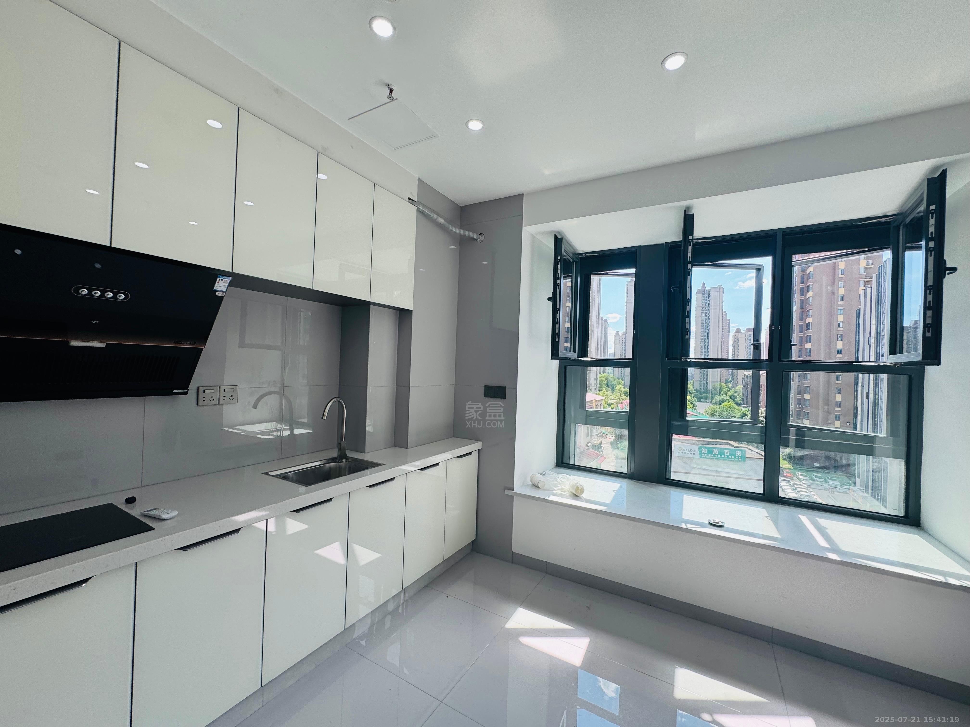 恒大华府  1室1厅1卫    1400.0元/月室内图