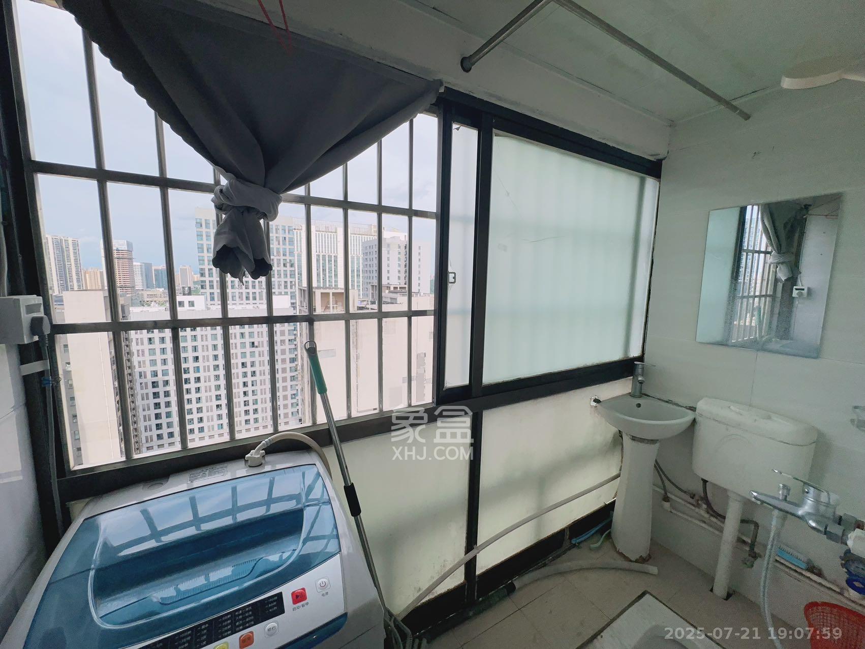 岳泰理想城 1室1厅1卫 1000.0元/月 岳泰理想城 1室1厅1卫 1000.0元/月室内图