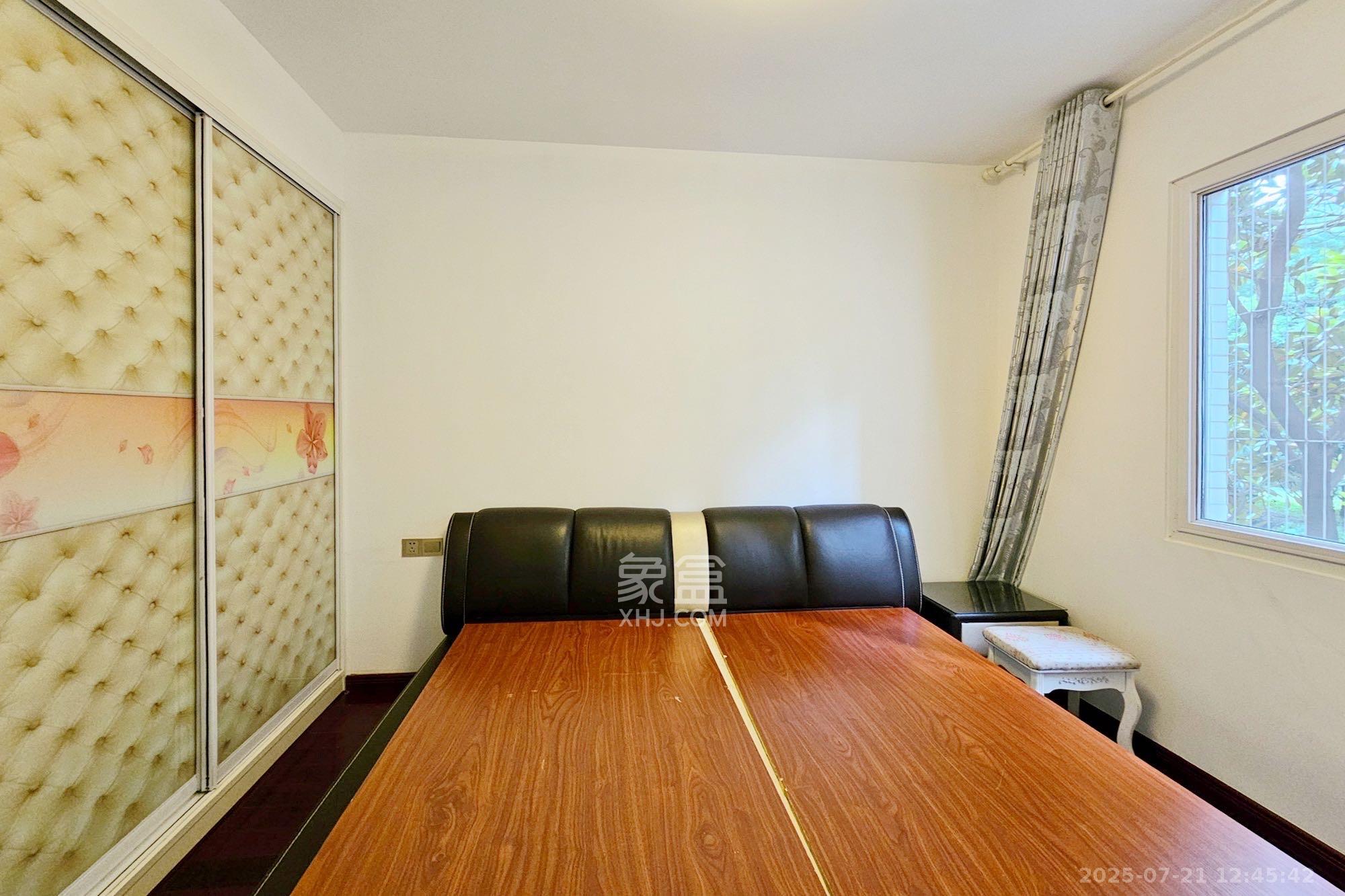 嘉宇盛世华章  3室1厅2卫    2900.0元/月室内图