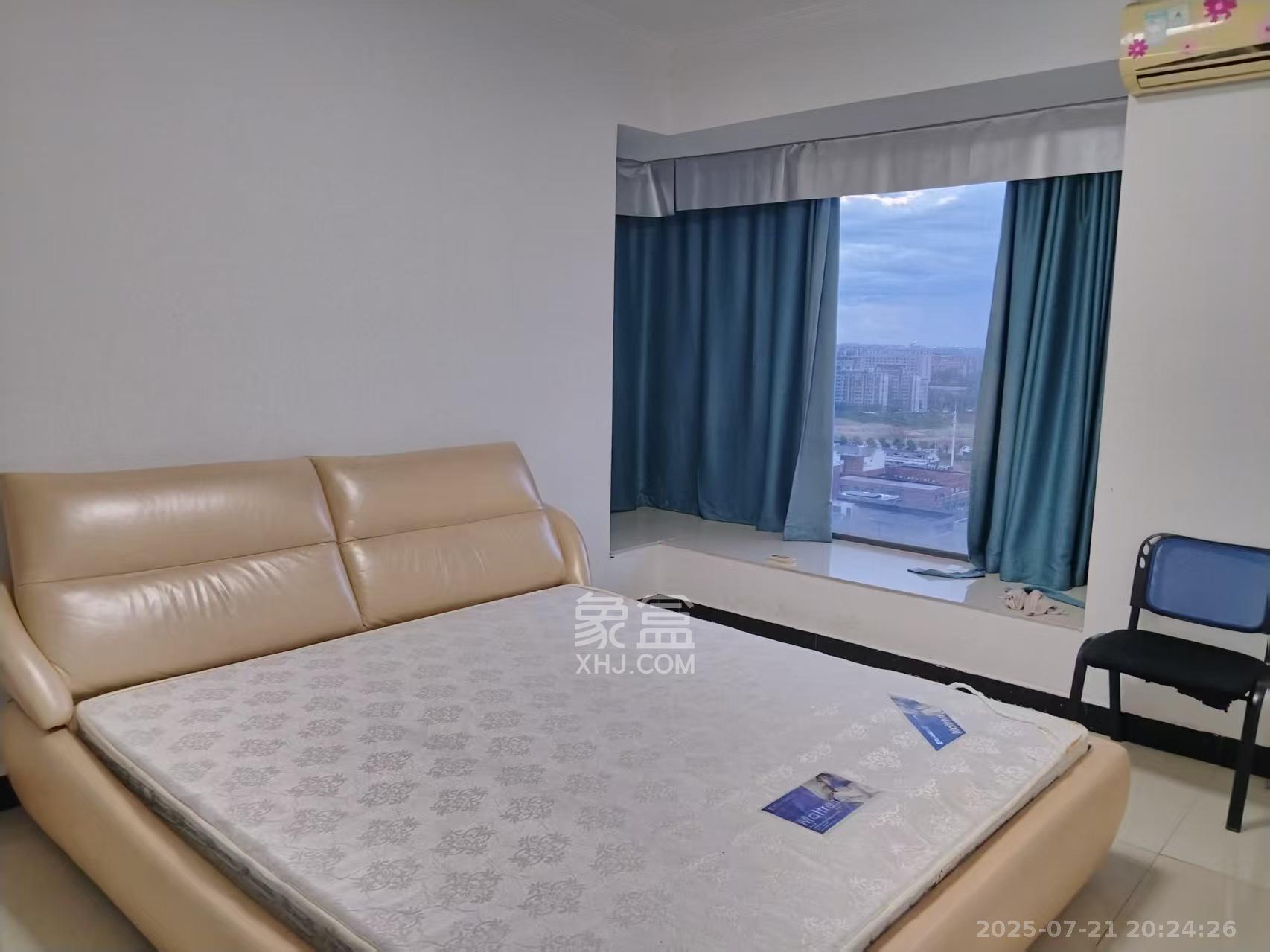 鑫远熙山  2室2厅1卫    2300.0元/月 鑫远熙山  2室2厅1卫    2300.0元/月室内图