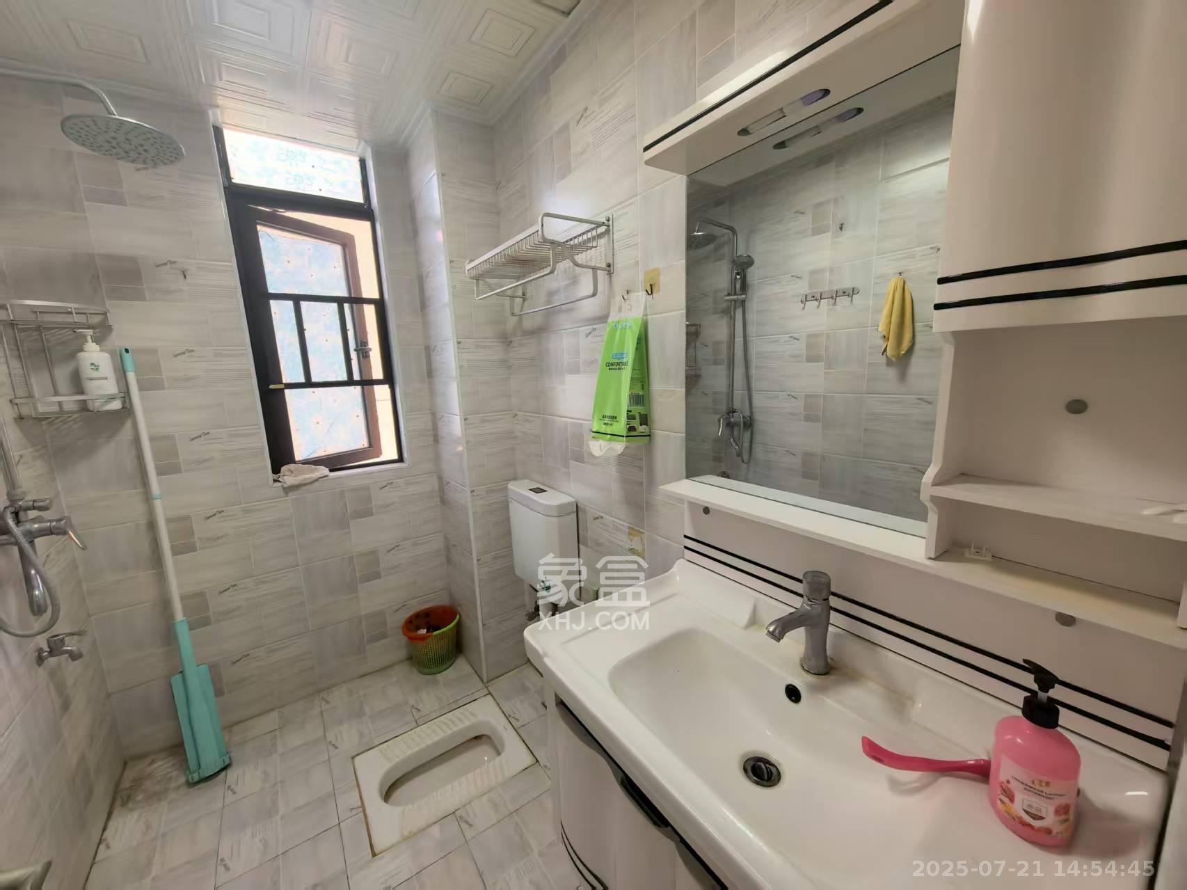 中建信和城 1室2厅2卫 2700.0元/月 中建信和城 1室2厅2卫 2700.0元/月室内图