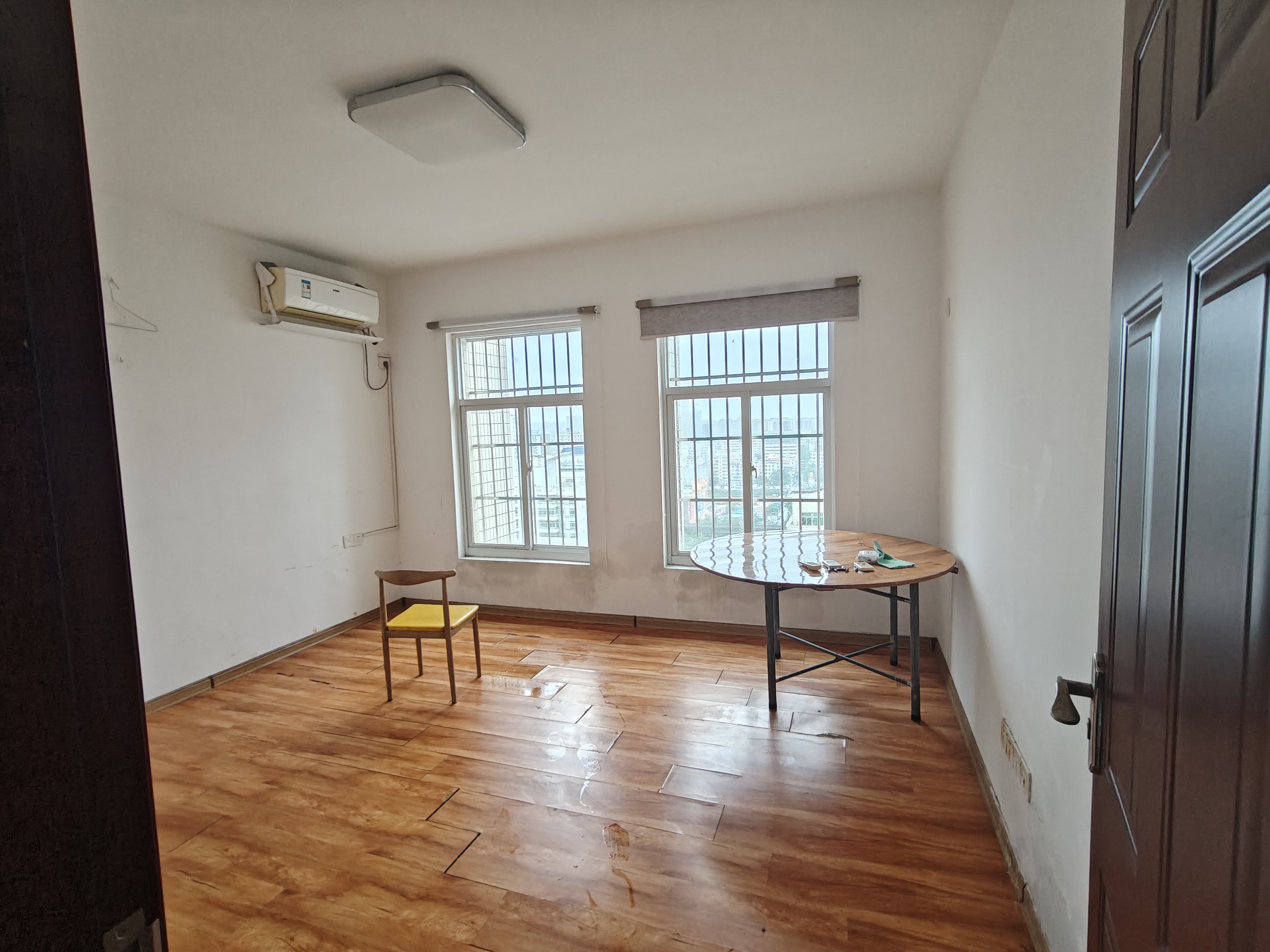 正业广场 4室2厅2卫 4000.0元/月 正业广场 4室2厅2卫 4000.0元/月室内图