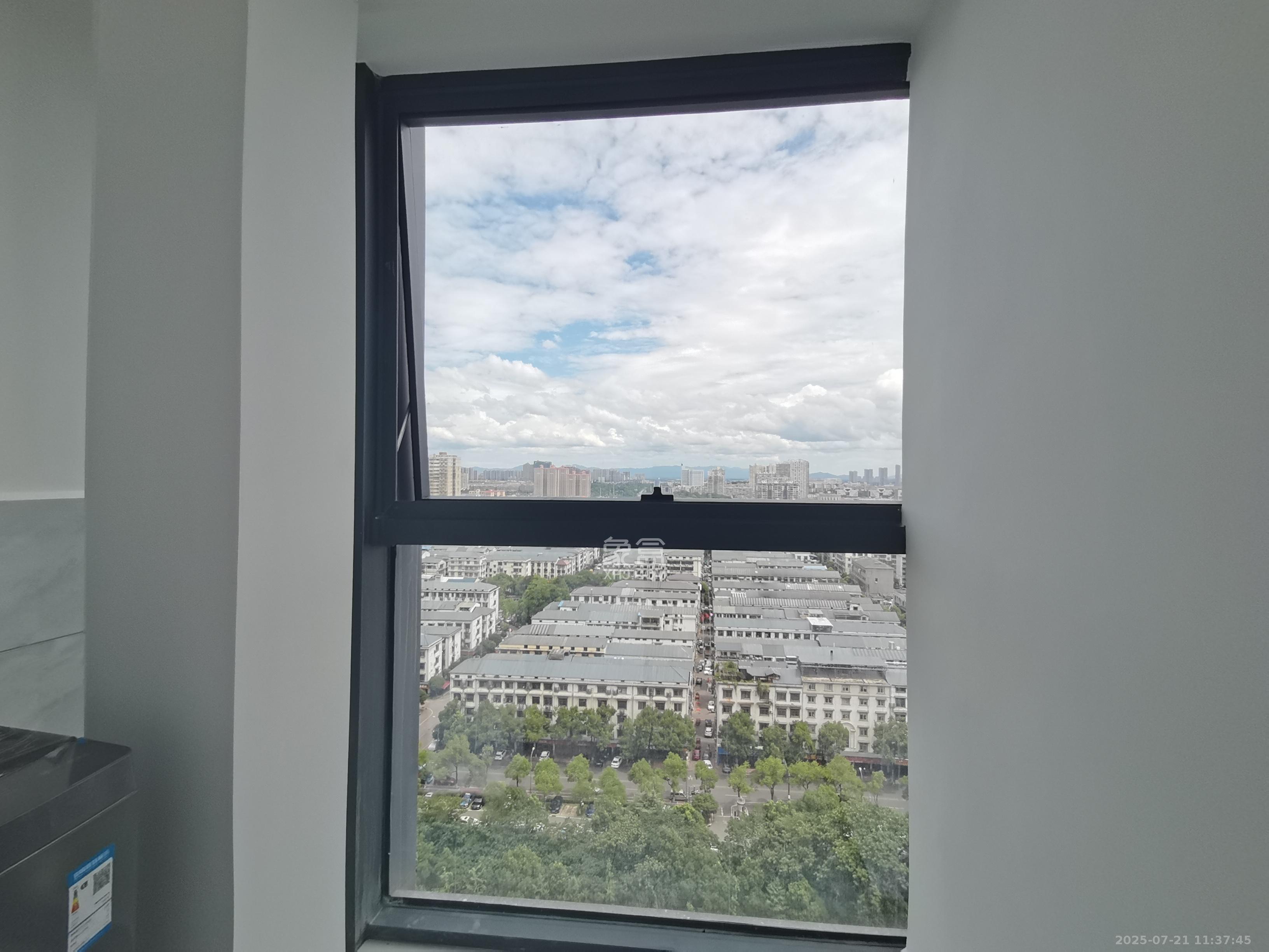中茂城  1室1厅1卫   1200.00元/月室内图