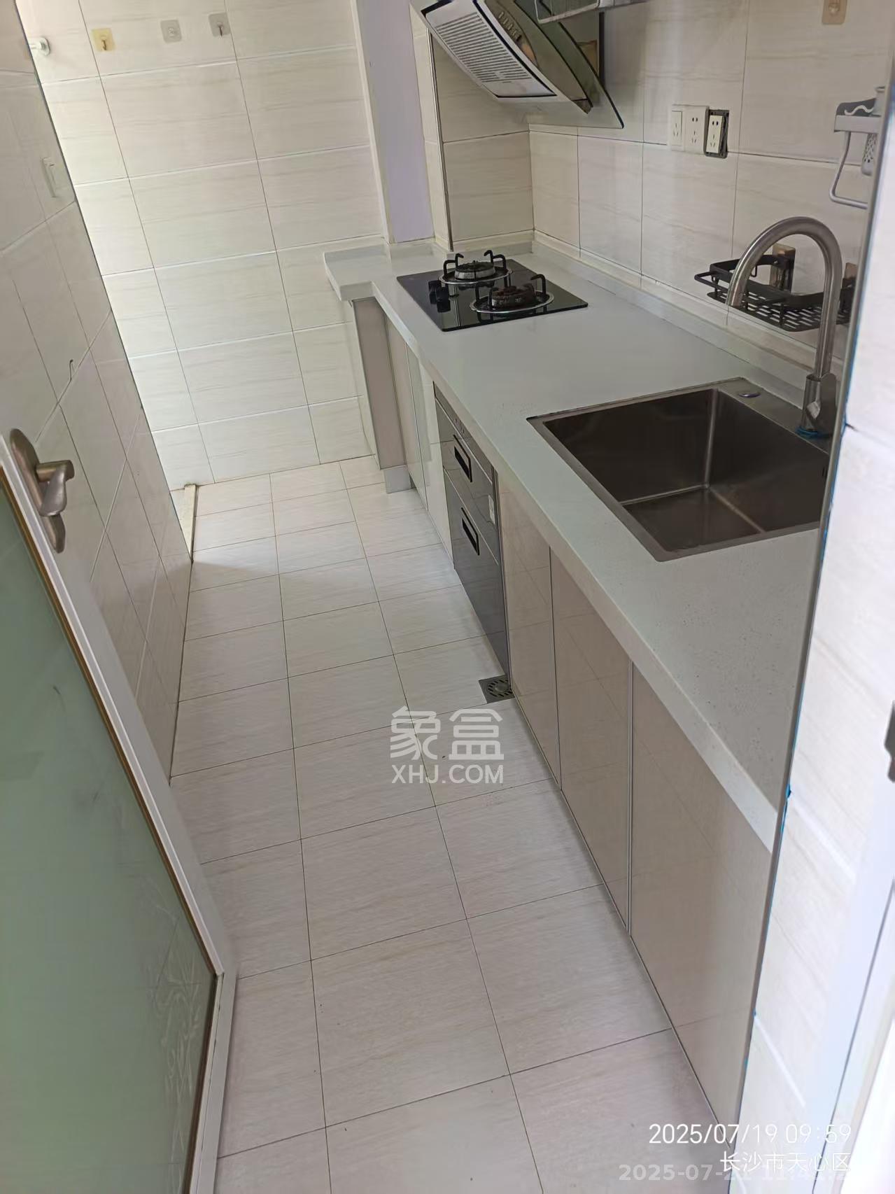 湘水熙园  2室1厅1卫   2100.00元/月室内图