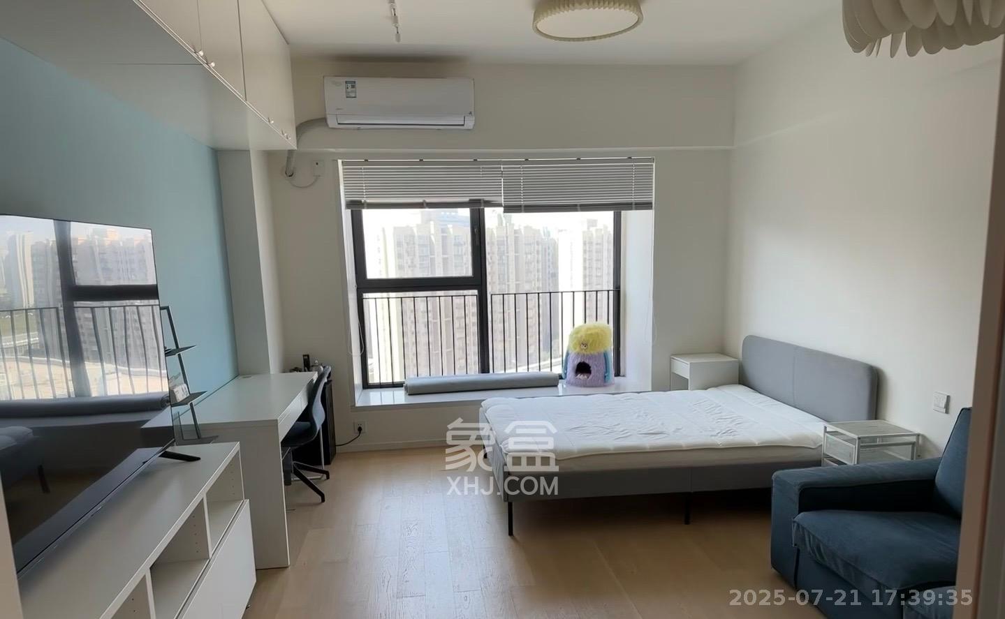 荟聚之光  1室1厅1卫    2100.0元/月 荟聚之光  1室1厅1卫    2100.0元/月