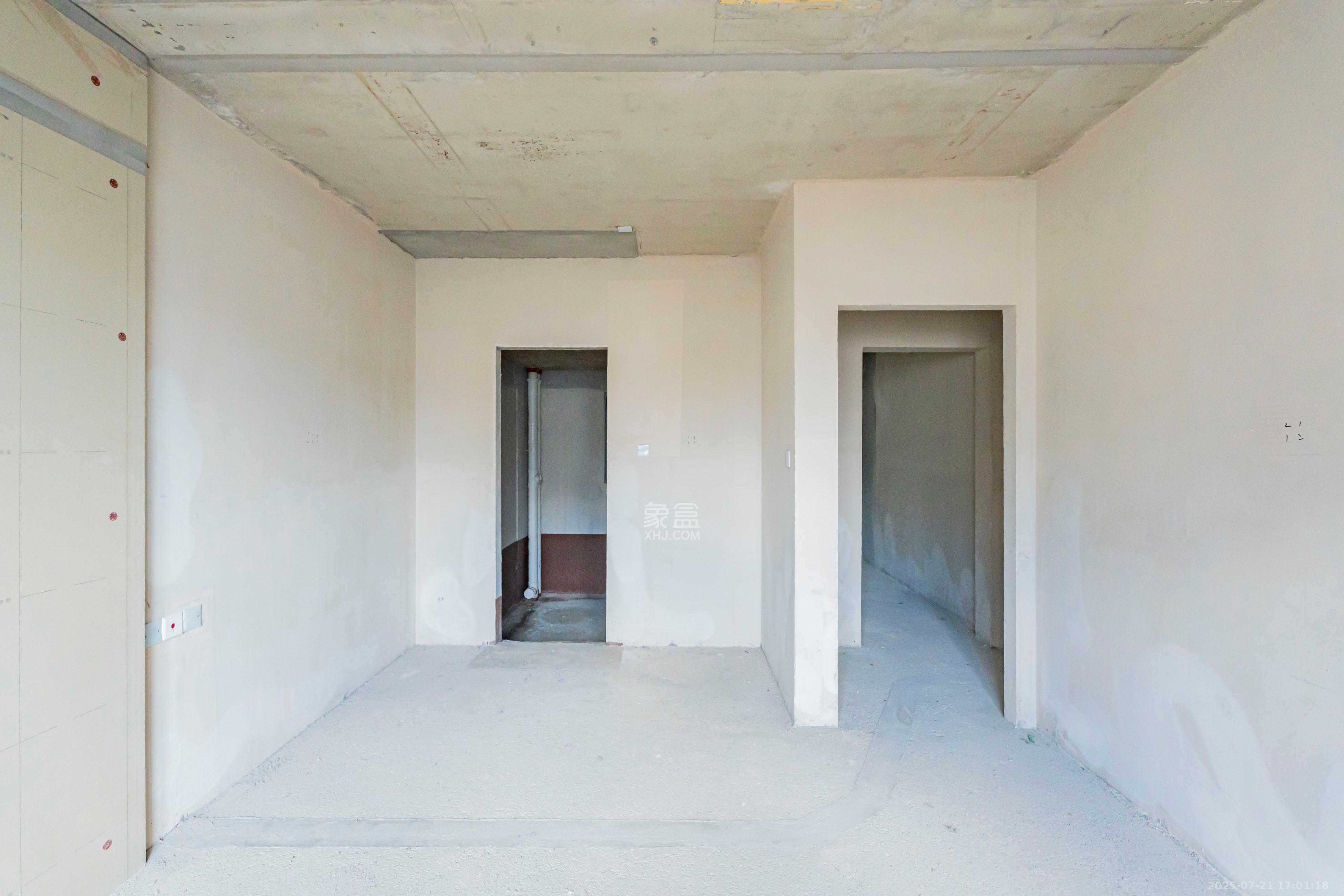 城发恒伟东风映1897  4室2厅2卫    200.0万 城发恒伟东风映1897  4室2厅2卫    200.0万卧室