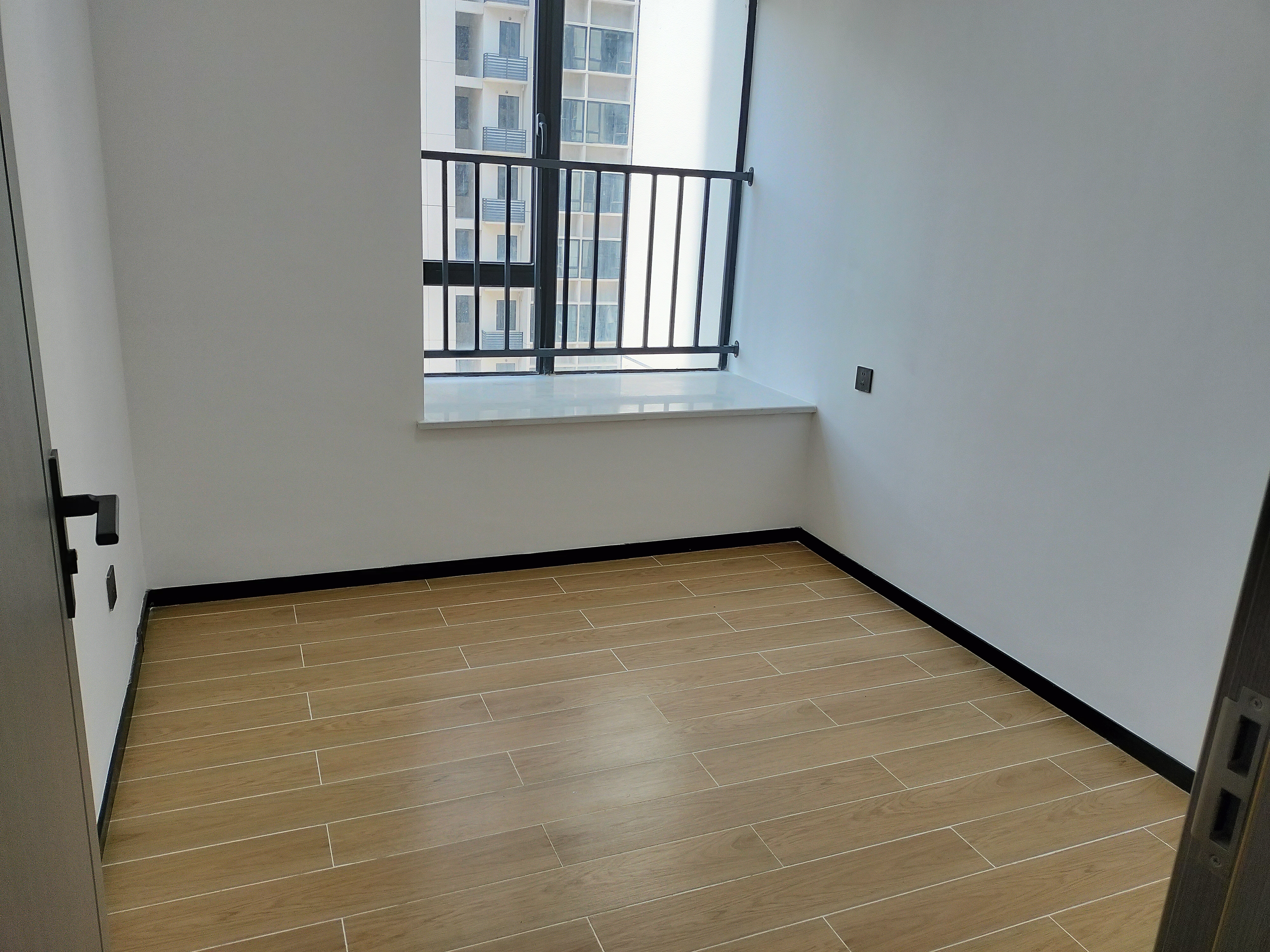 瑞和园 3室2厅1卫 2000.0元/月 瑞和园 3室2厅1卫 2000.0元/月室内图