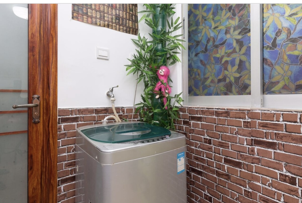 龙福大厦 2室2厅1卫 1900.0元/月 龙福大厦 2室2厅1卫 1900.0元/月室内图