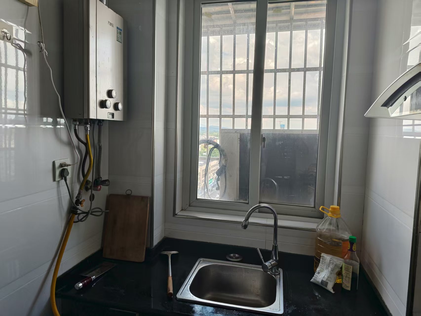 万城国际  1室2厅1卫    800.0元/月 万城国际  1室2厅1卫    800.0元/月室内图1