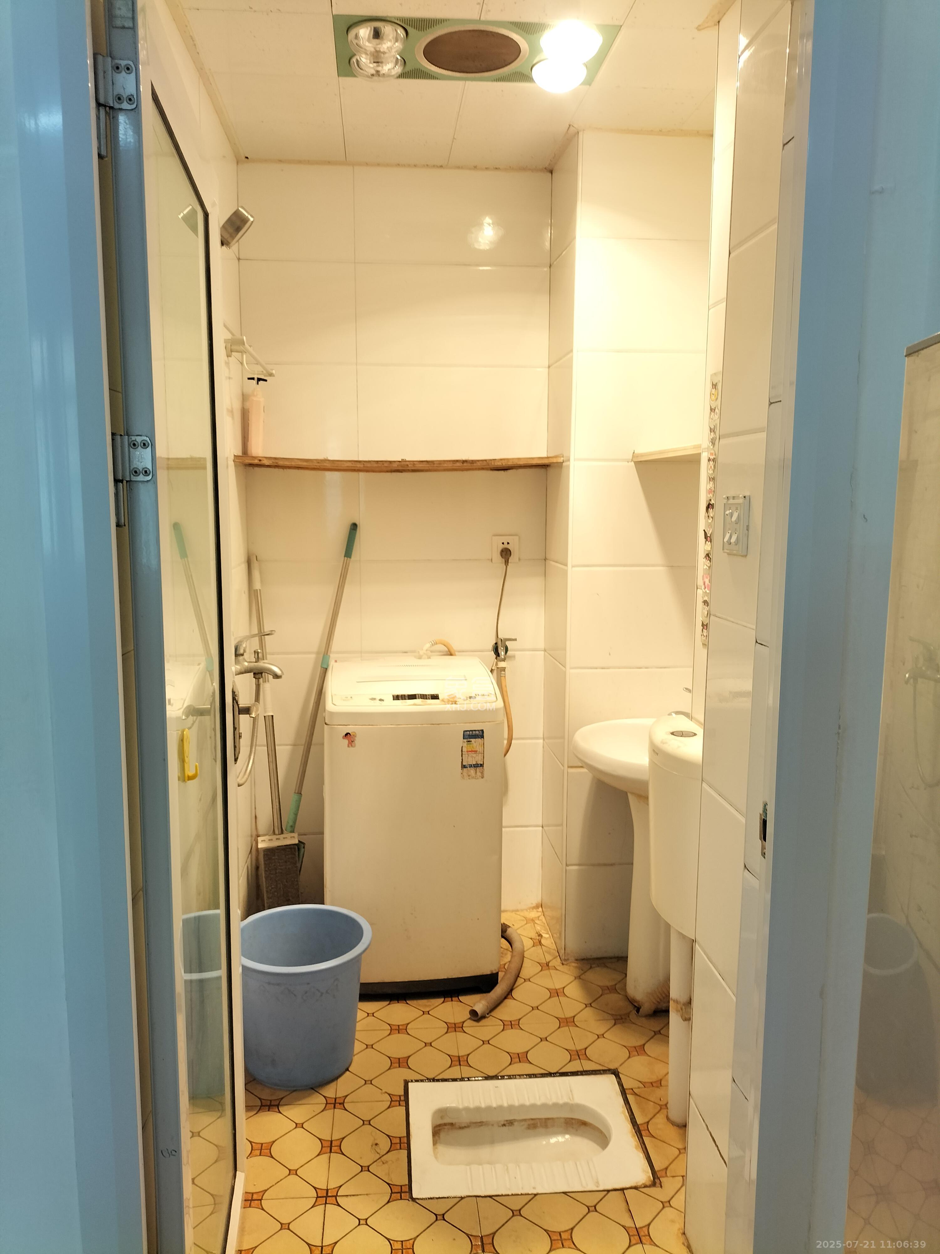 骑龙安置小区 2室1厅1卫 1300.0元/月 骑龙安置小区 2室1厅1卫 1300.0元/月室内图