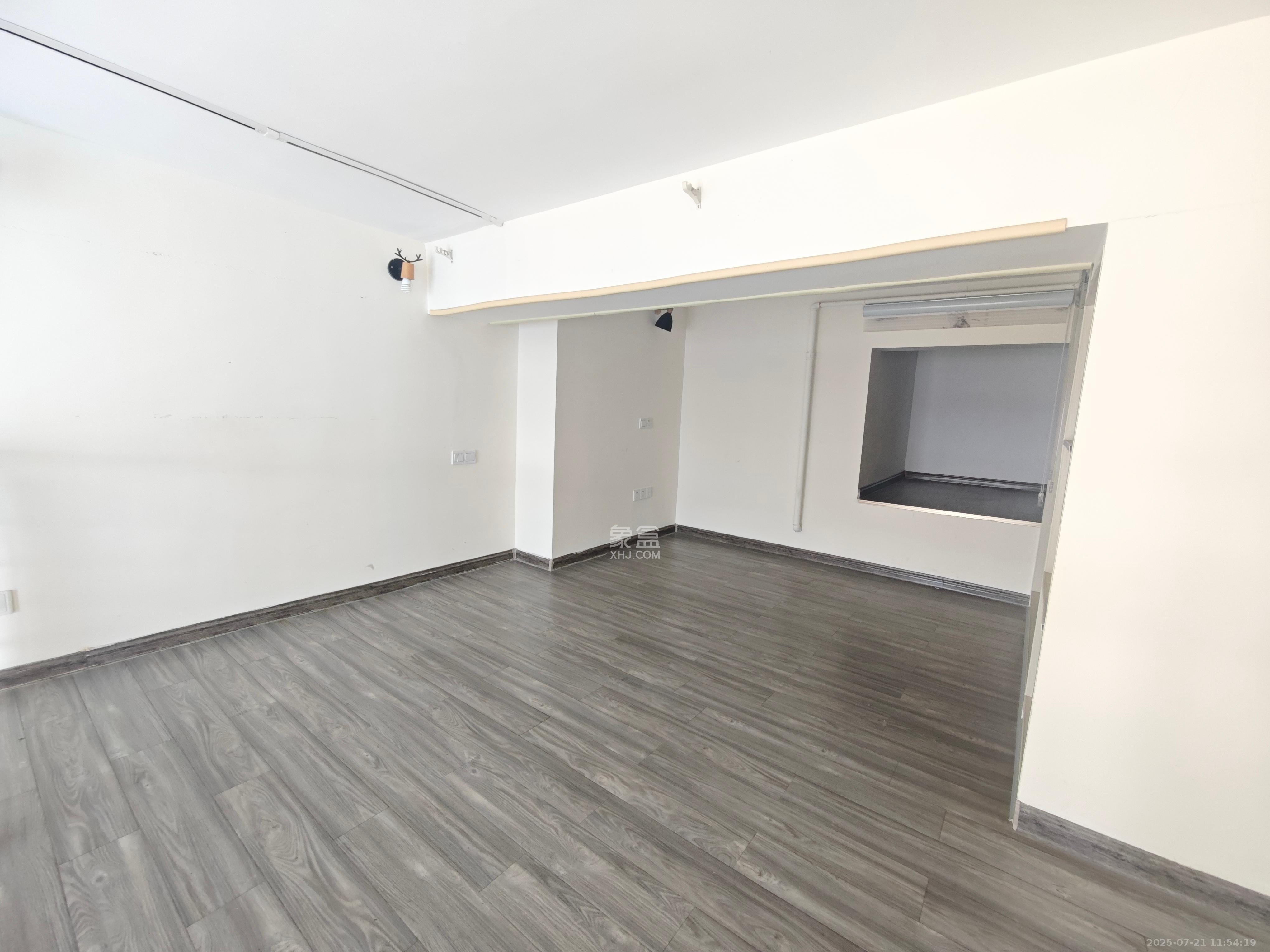 洋湖时代 1室1厅1卫 1300.0元/月 洋湖时代 1室1厅1卫 1300.0元/月室内图