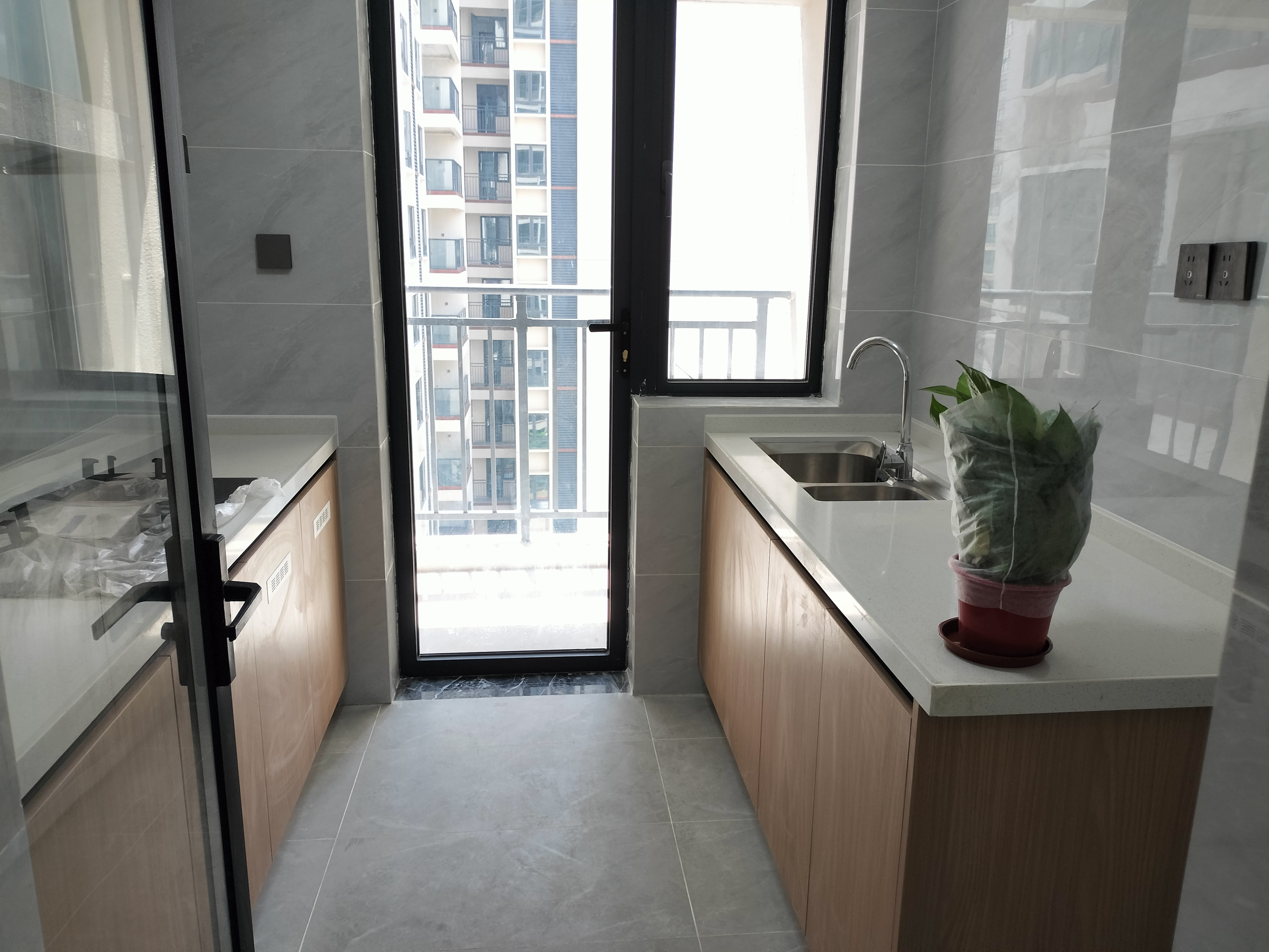 瑞和园 3室2厅1卫 2000.0元/月 瑞和园 3室2厅1卫 2000.0元/月室内图