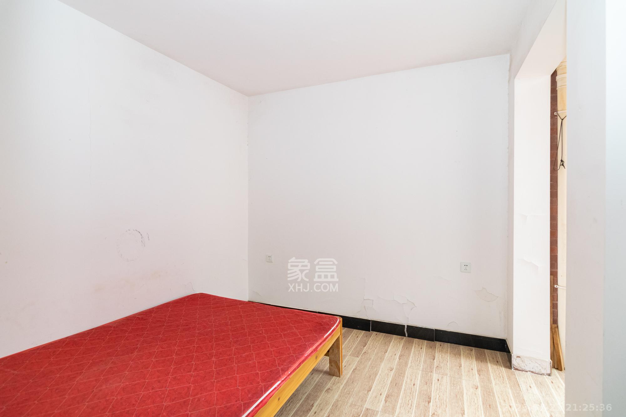 新城国际花都  2室2厅1卫    40.0万 新城国际花都  2室2厅1卫    40.0万卧室