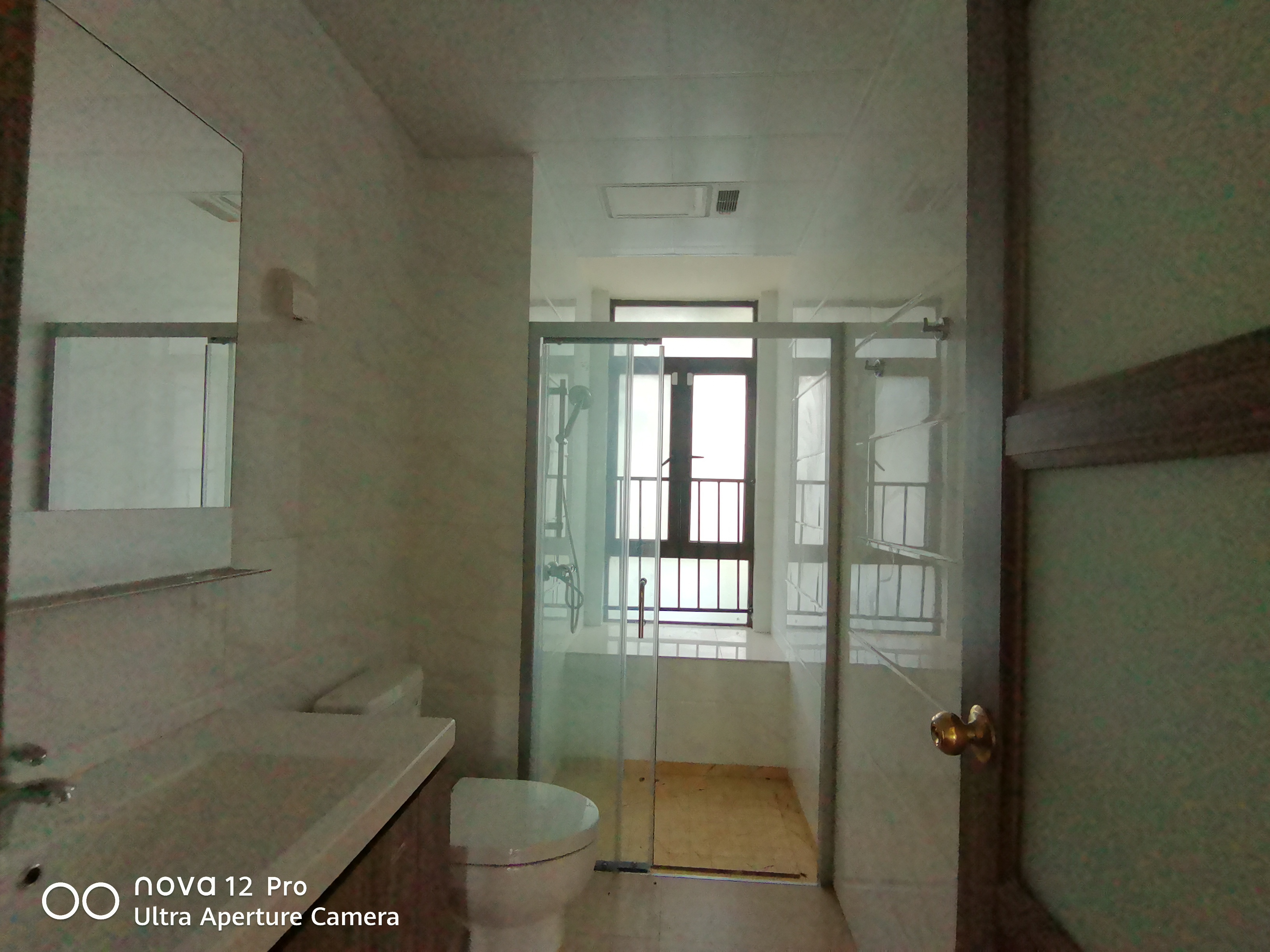 碧桂园豪园 4室2厅2卫 1800.0元/月 碧桂园豪园 4室2厅2卫 1800.0元/月室内图