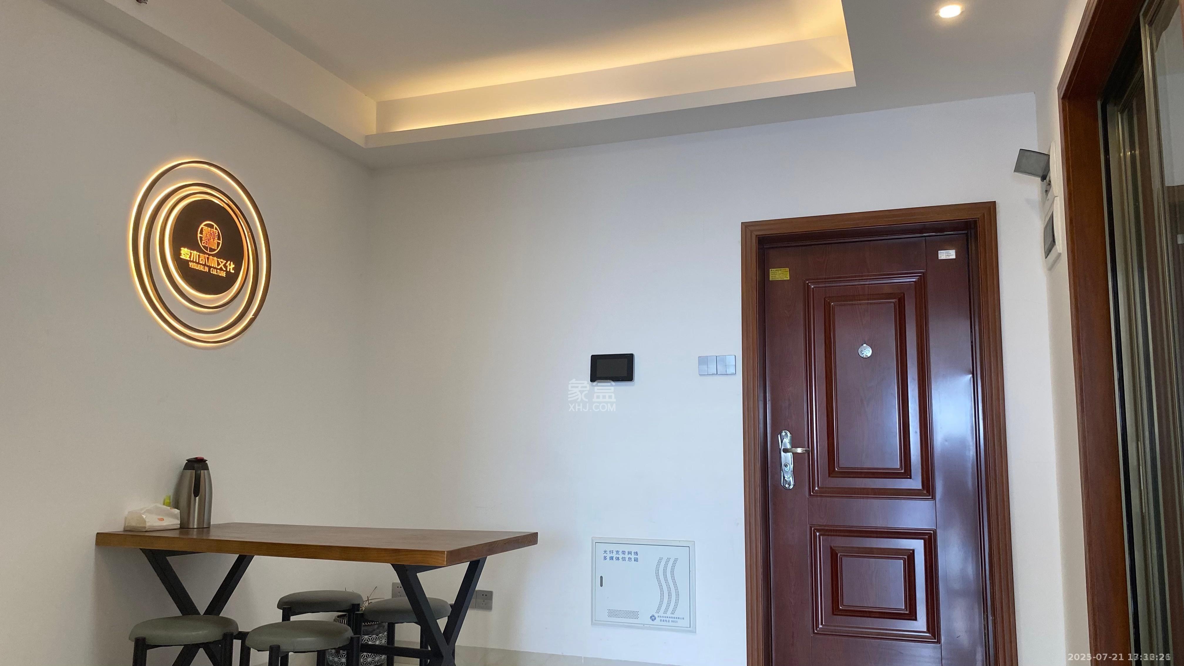 庐山春天 3室1厅1卫 3000.0元/月 庐山春天 3室1厅1卫 3000.0元/月室内图