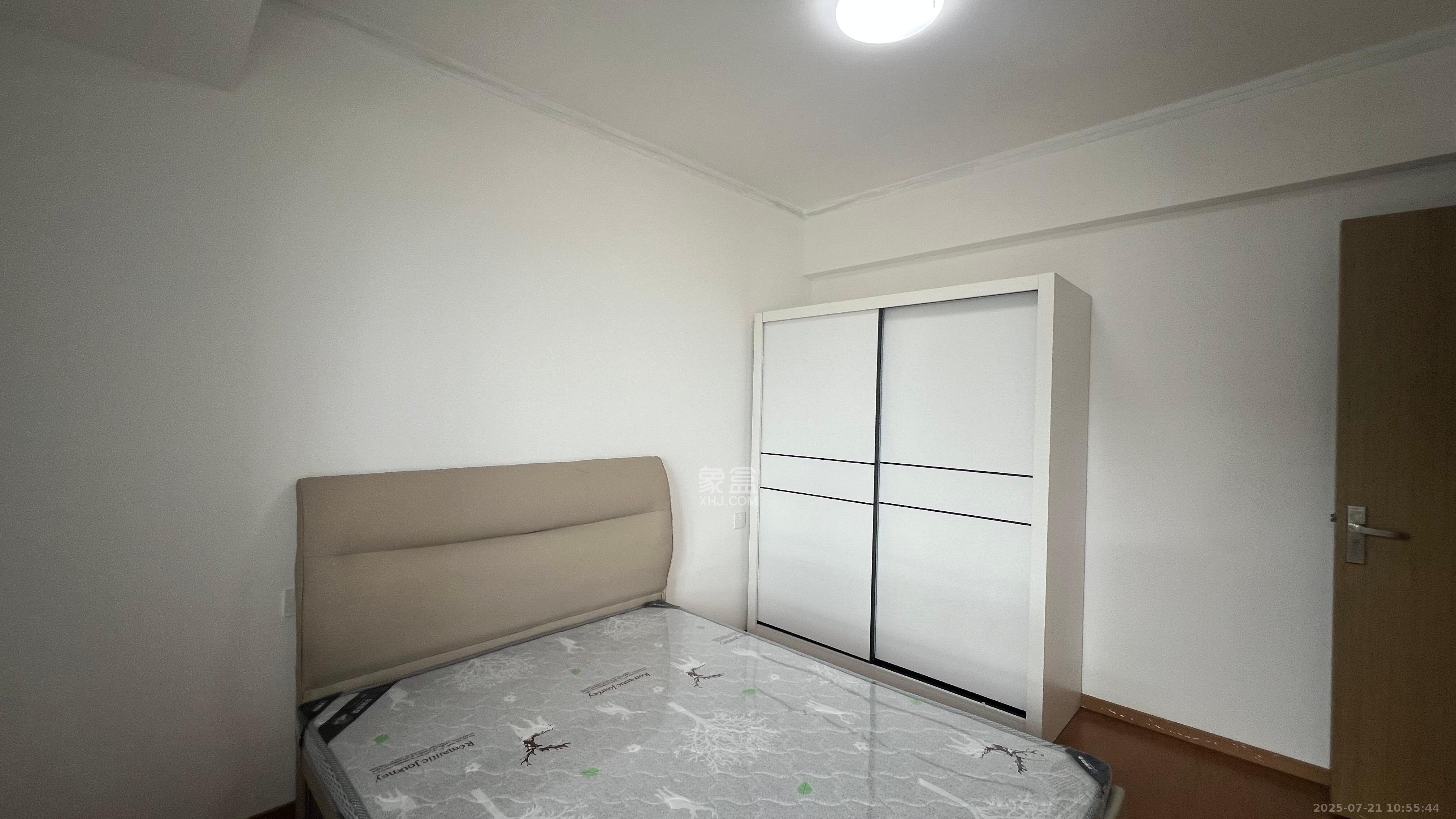 清控湖山雅居北区 4室2厅2卫 3200.0元/月 清控湖山雅居北区 4室2厅2卫 3200.0元/月室内图